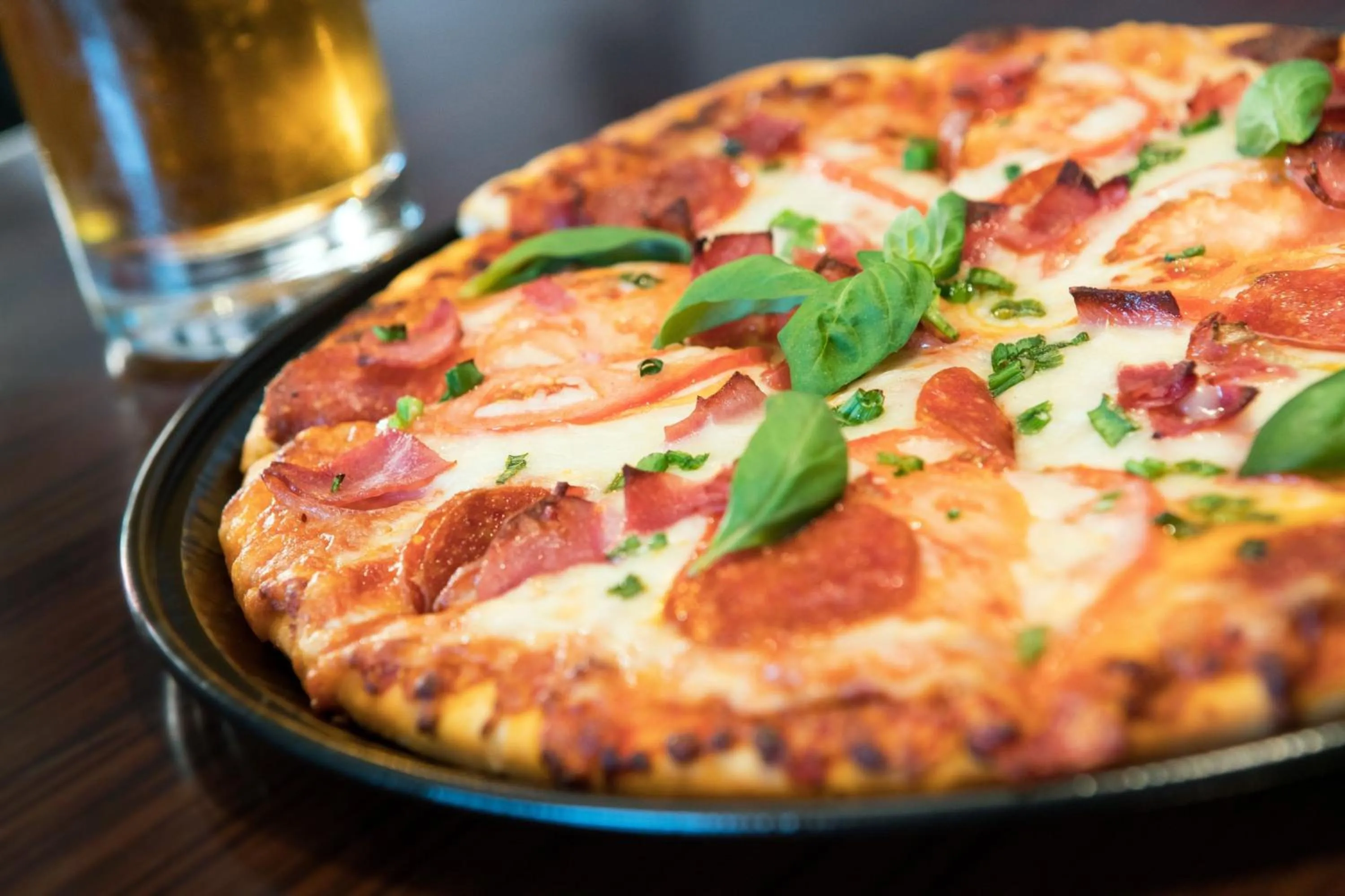 Restaurant/places to eat in SpringHill Suites by Marriott Los Angeles Burbank/Downtown