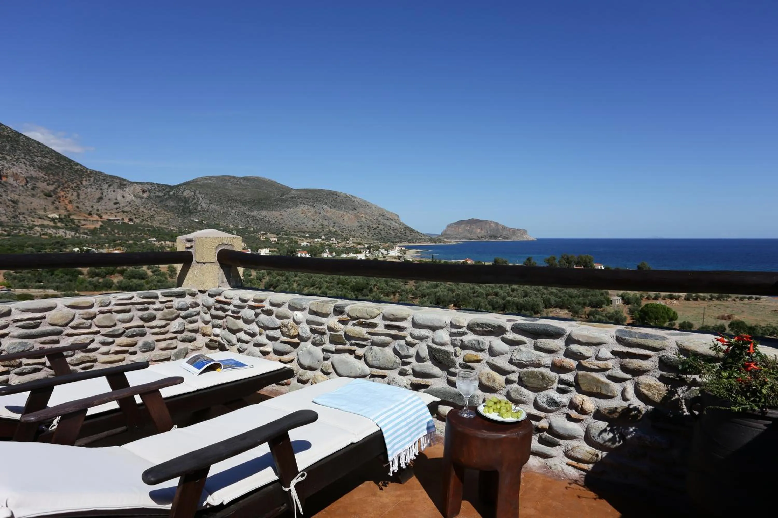 Balcony/Terrace in Astrolithos Boutique