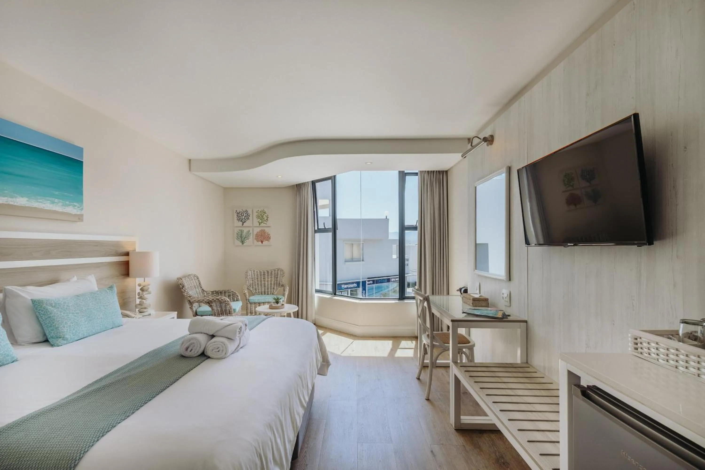 Bed in Bayview Hotel