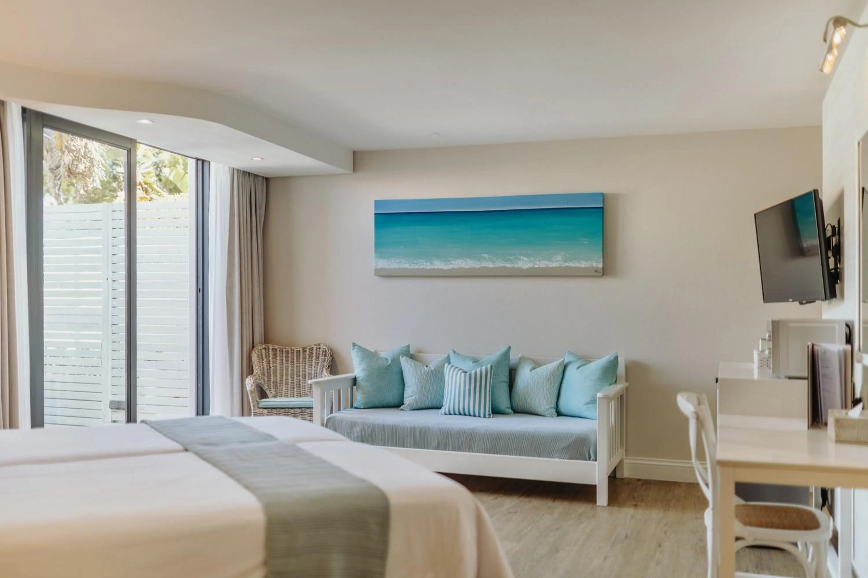 hair dresser, Bed in Bayview Hotel