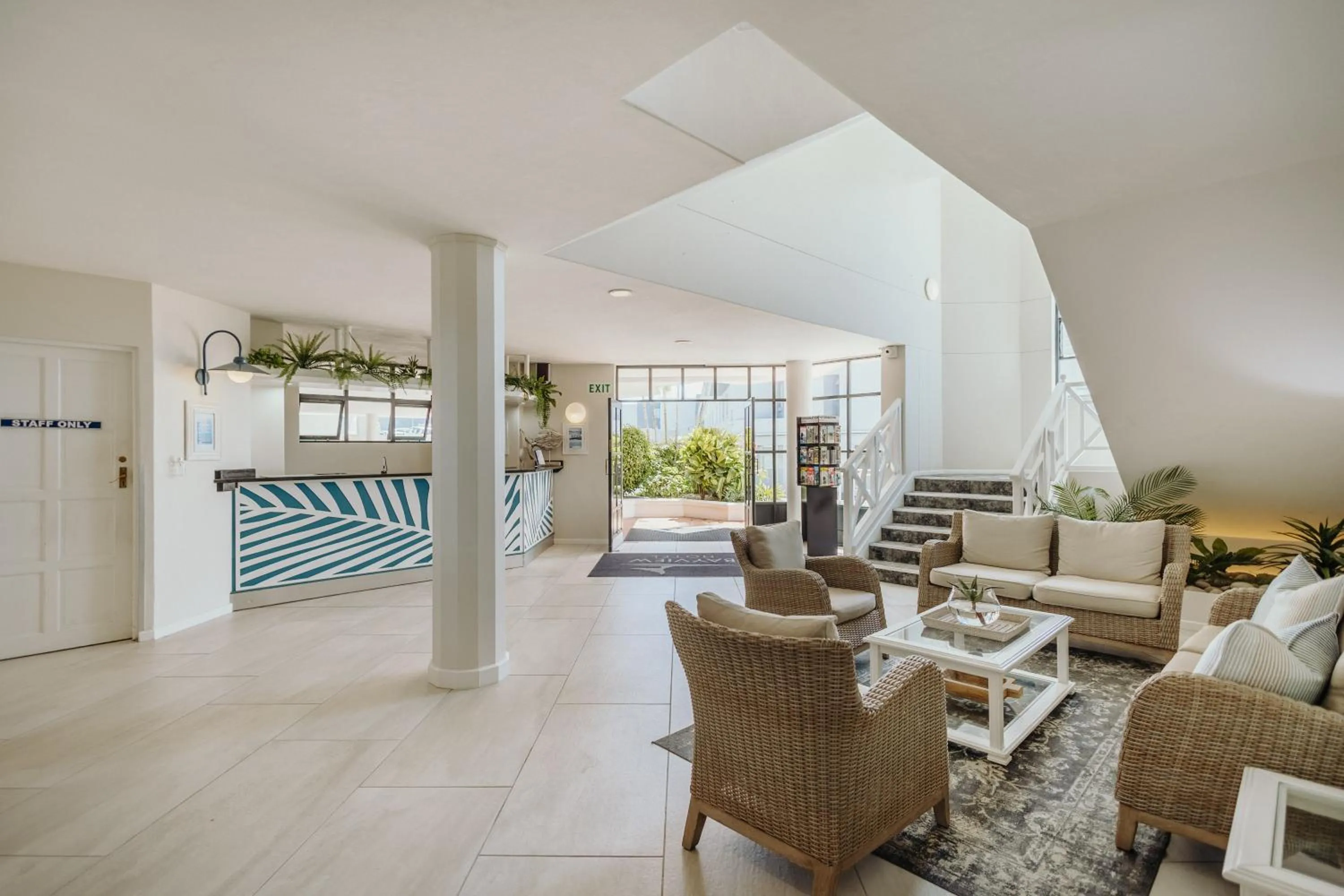 Lobby or reception in Bayview Hotel