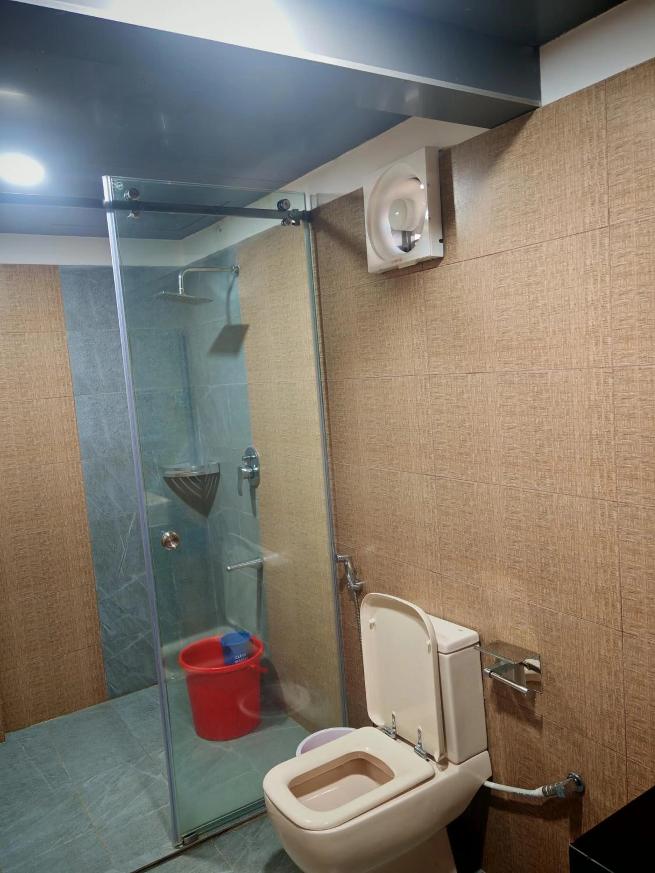 Toilet in Rangauti Resort