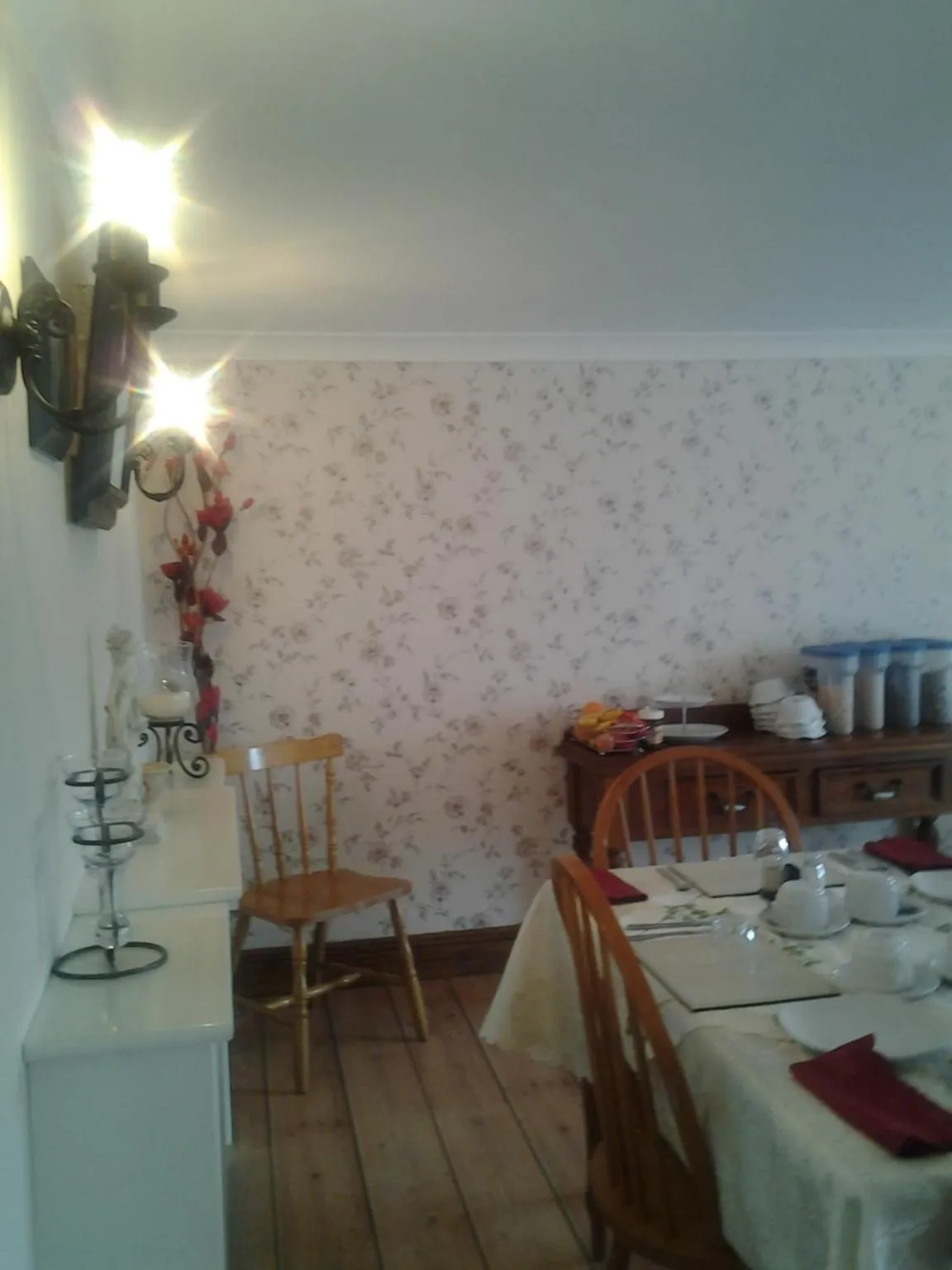 Continental breakfast in Sea Lodge B&B