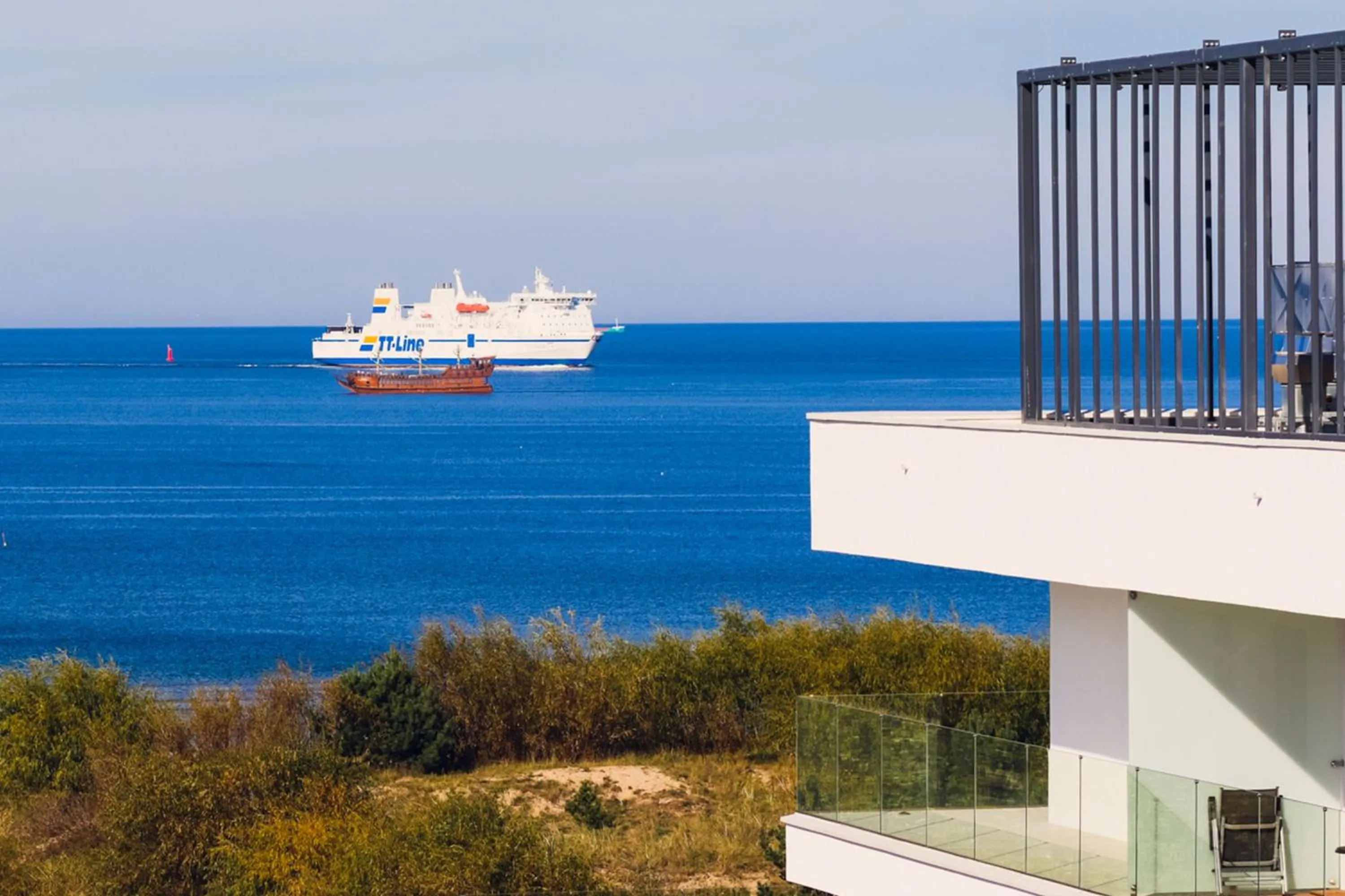 Sea view in Baltic Park Molo Apartments by Zdrojowa