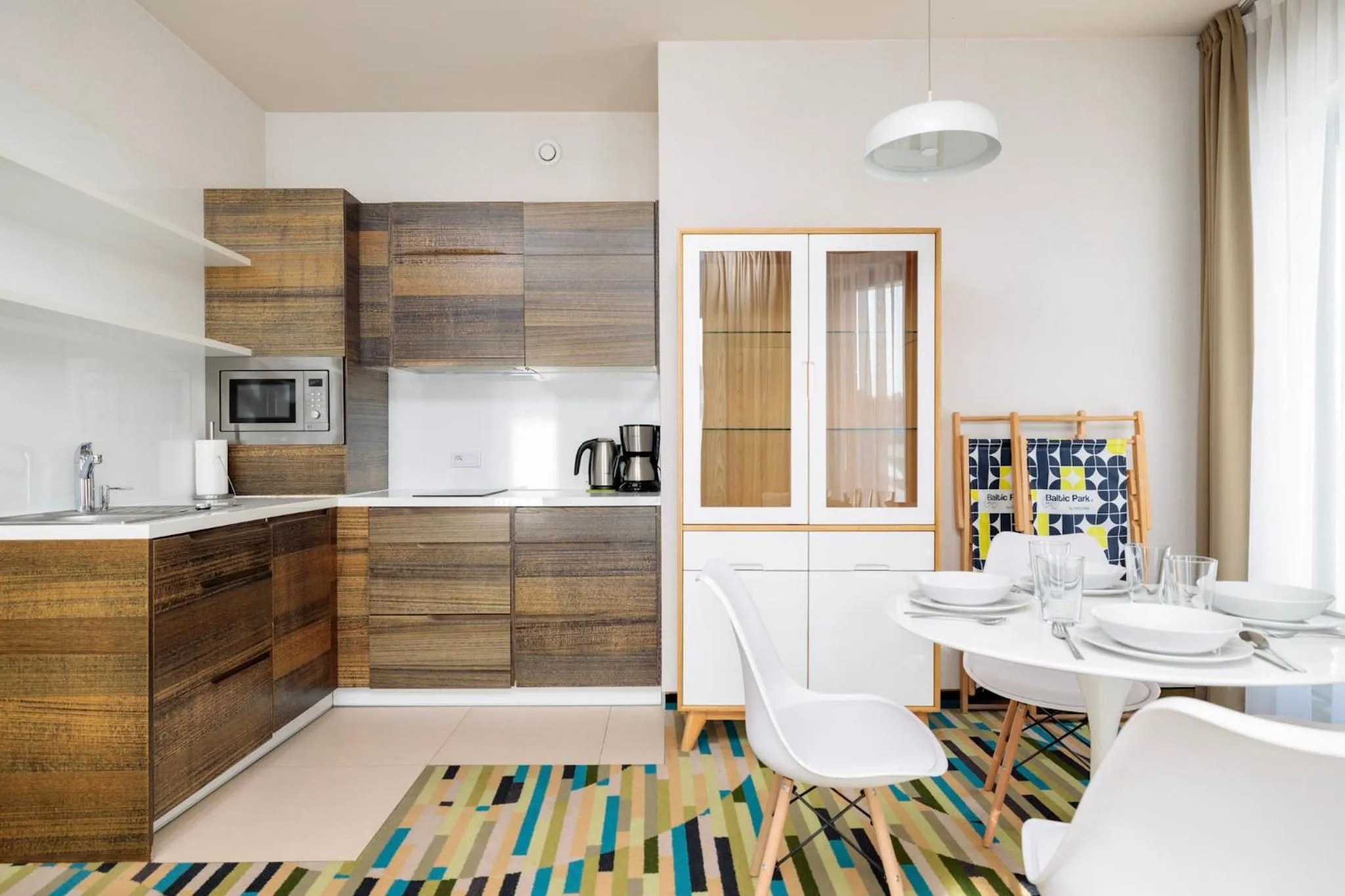 Kitchen or kitchenette in Baltic Park Molo Apartments by Zdrojowa