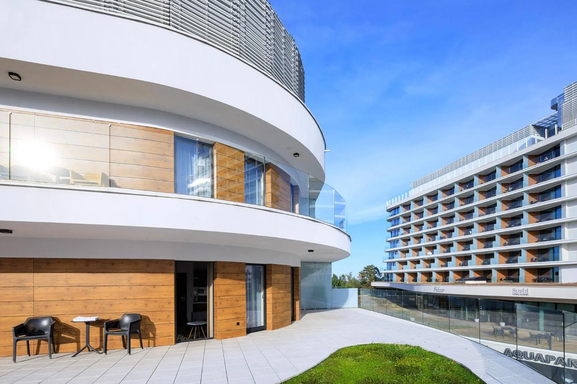 Property building in Baltic Park Molo Apartments by Zdrojowa