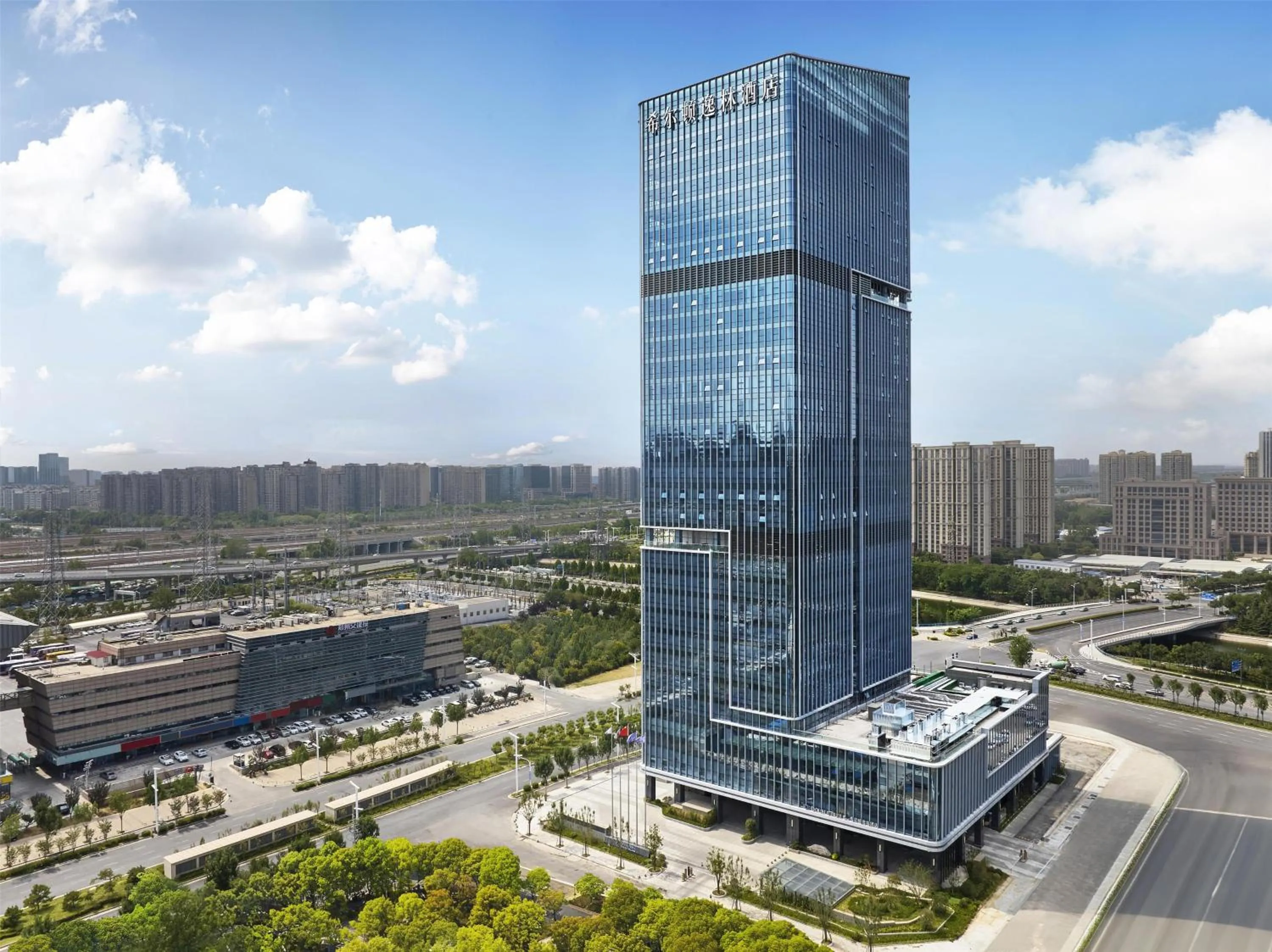 Property building in Doubletree By Hilton Zhengzhou East