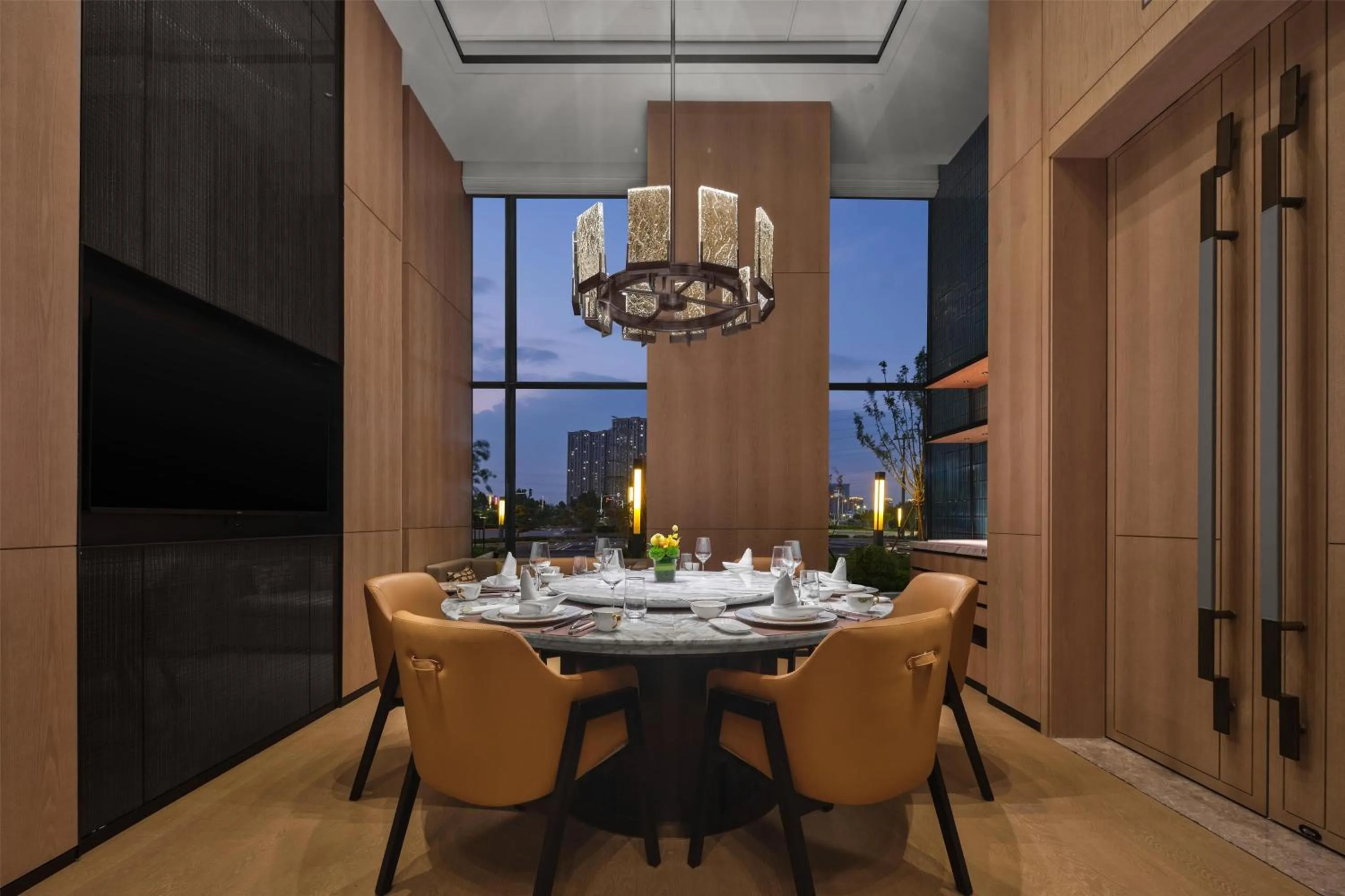 Restaurant/places to eat in Doubletree By Hilton Zhengzhou East