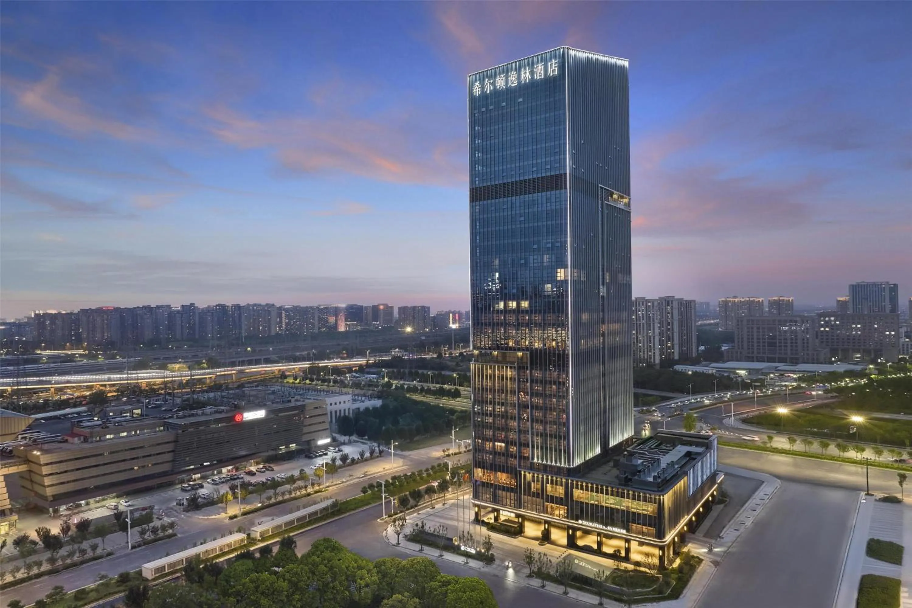 Property building in Doubletree By Hilton Zhengzhou East