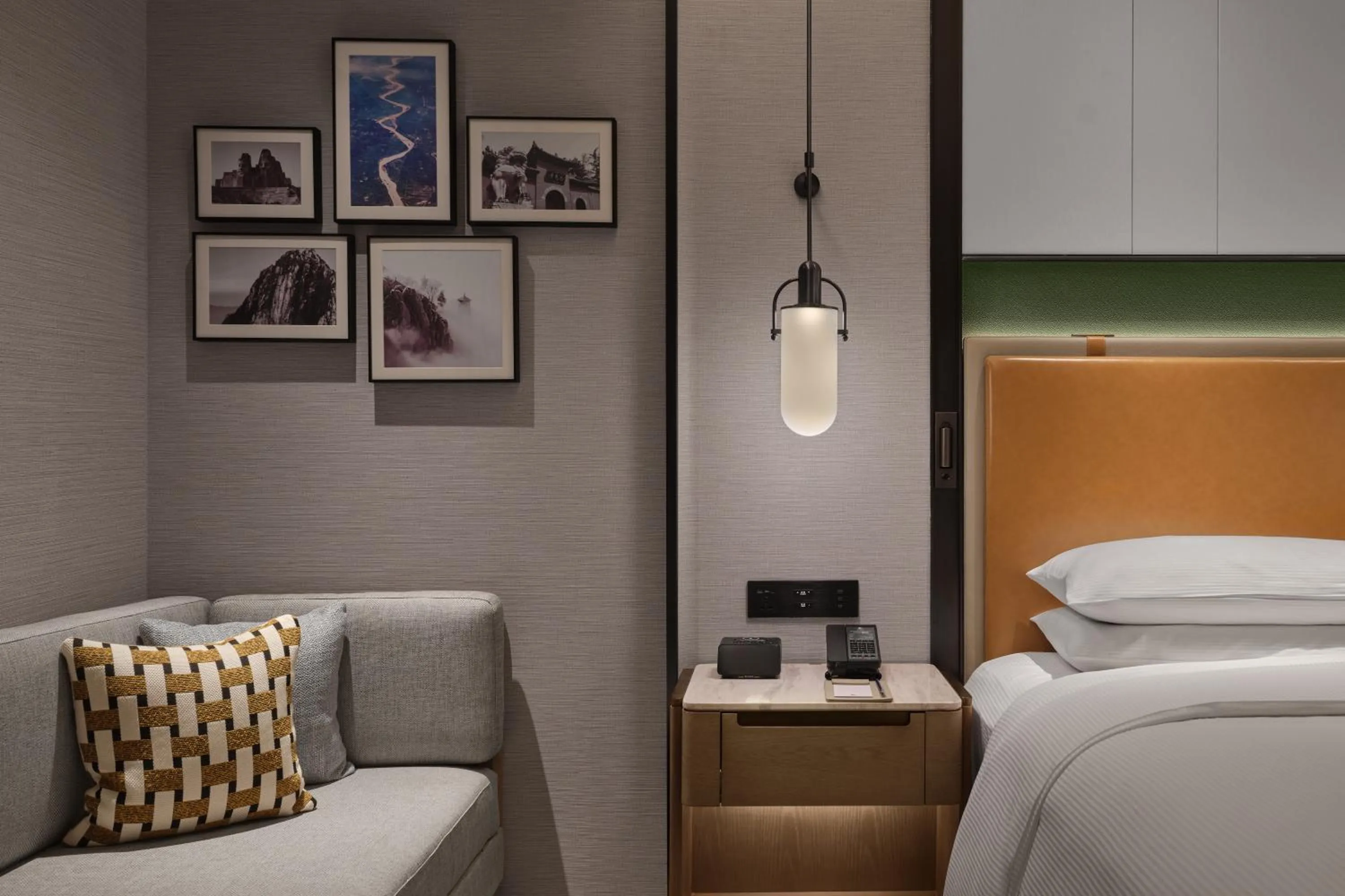 Bedroom, Bed in Doubletree By Hilton Zhengzhou East