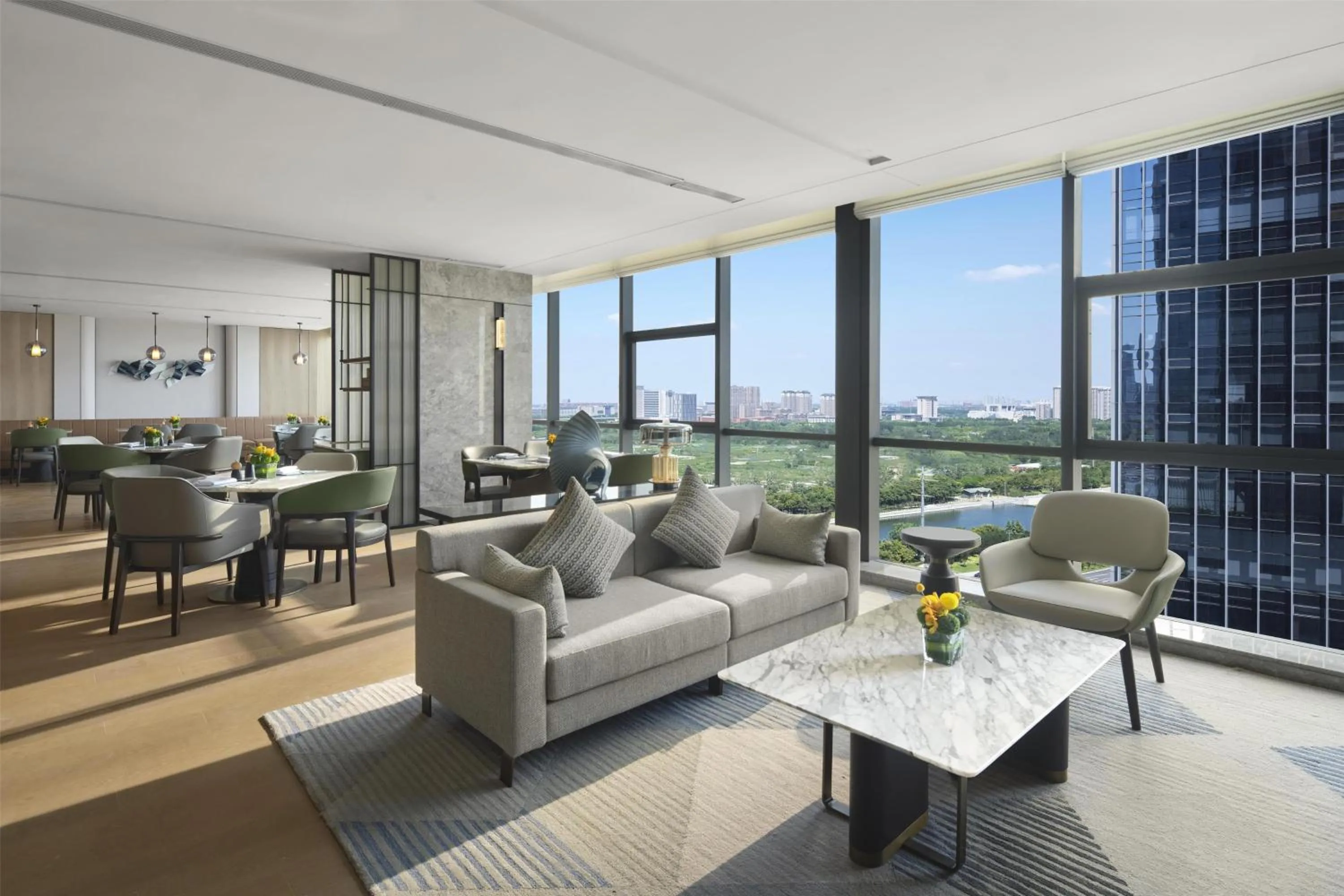 Property building in Doubletree By Hilton Zhengzhou East