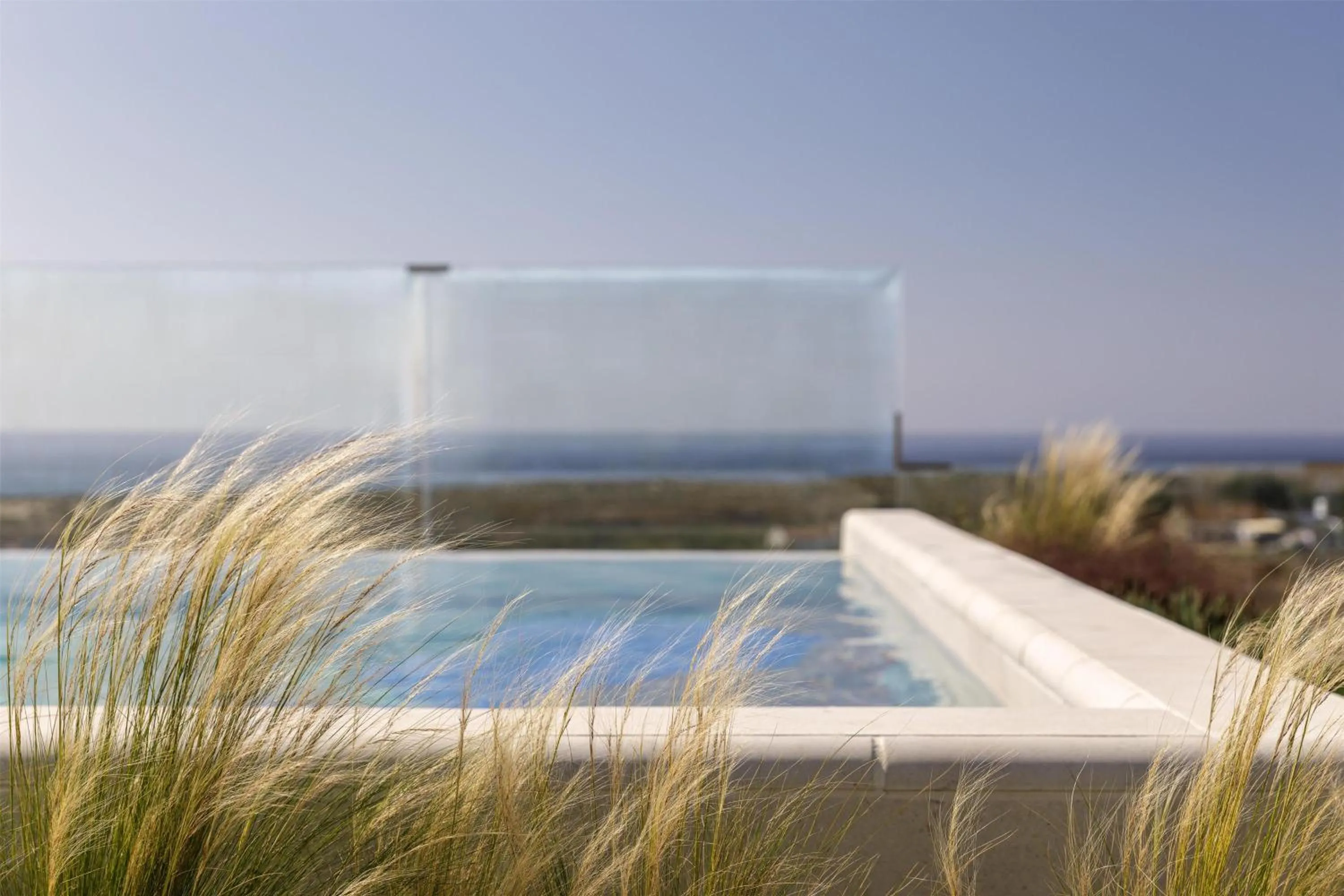 Pool view in Amarello Hotel Praia Santo André, Tapestry Collection by Hilton