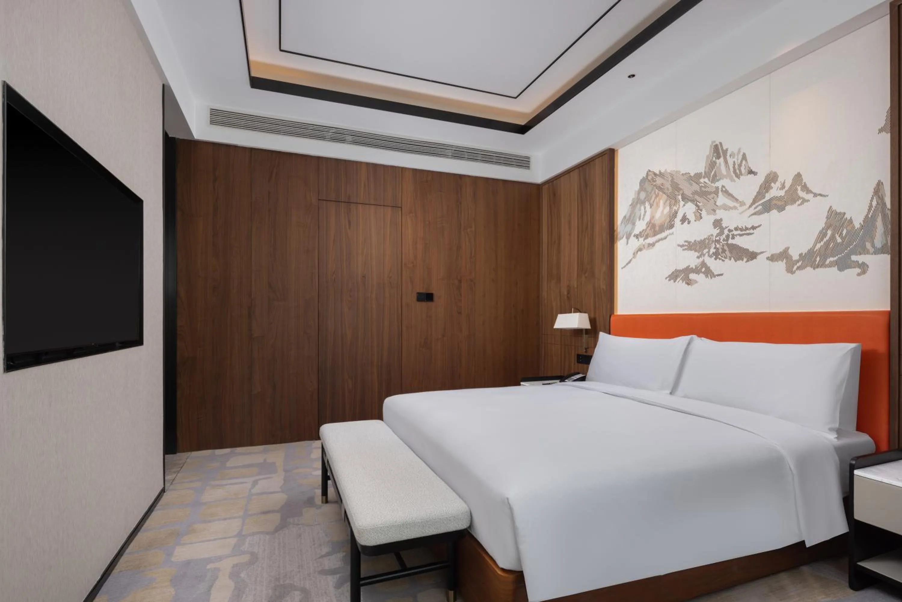 Bedroom, Bed in Hilton Garden Inn Shanghai High-Speed East Railway Station