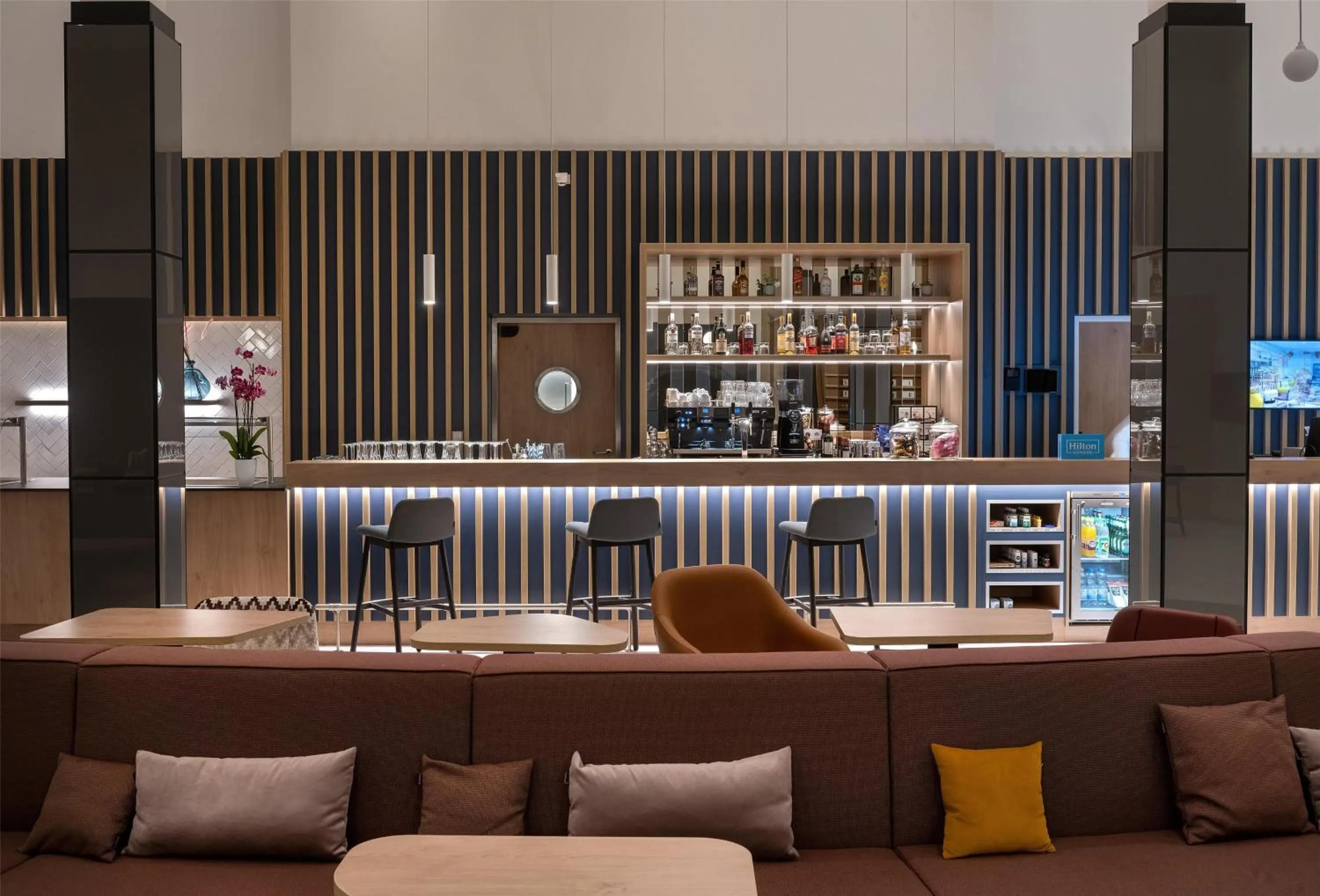 Lounge or bar in Hampton By Hilton Potsdam Babelsberg