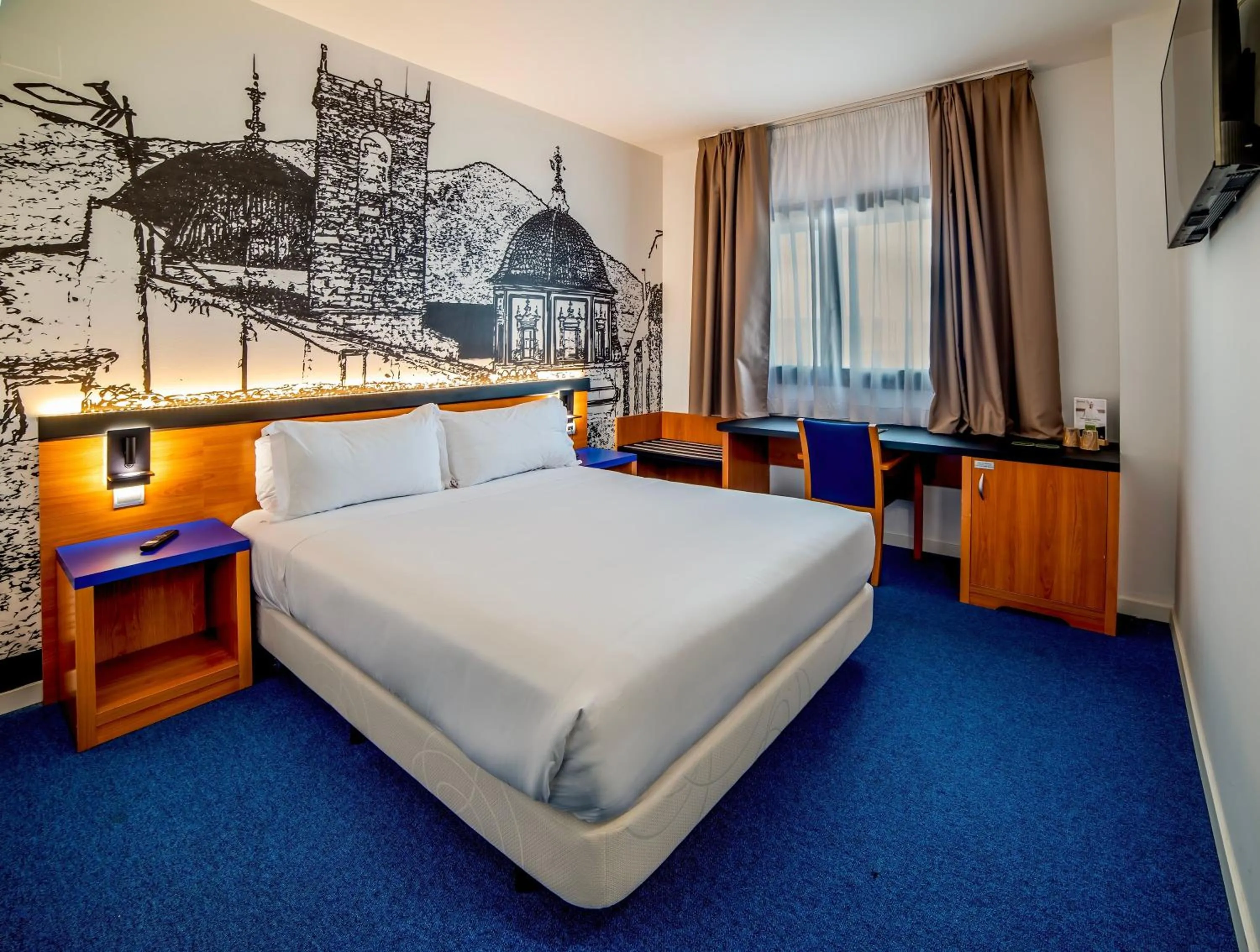 Photo of the whole room, Bed in Hotel Sercotel Plana Onda