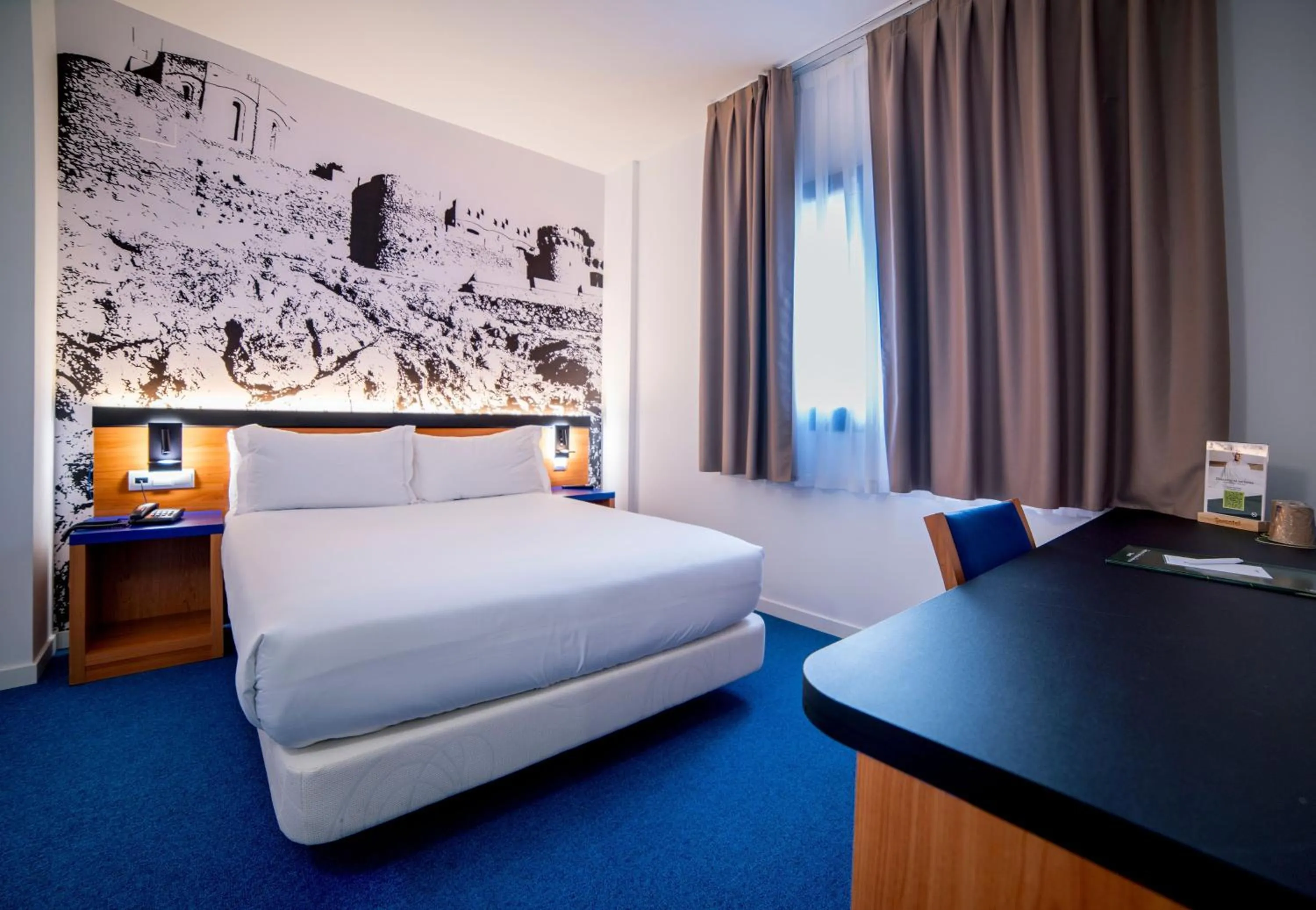 Photo of the whole room, Bed in Hotel Sercotel Plana Onda