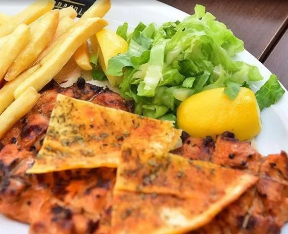 Restaurant/places to eat in BHomed Shaab