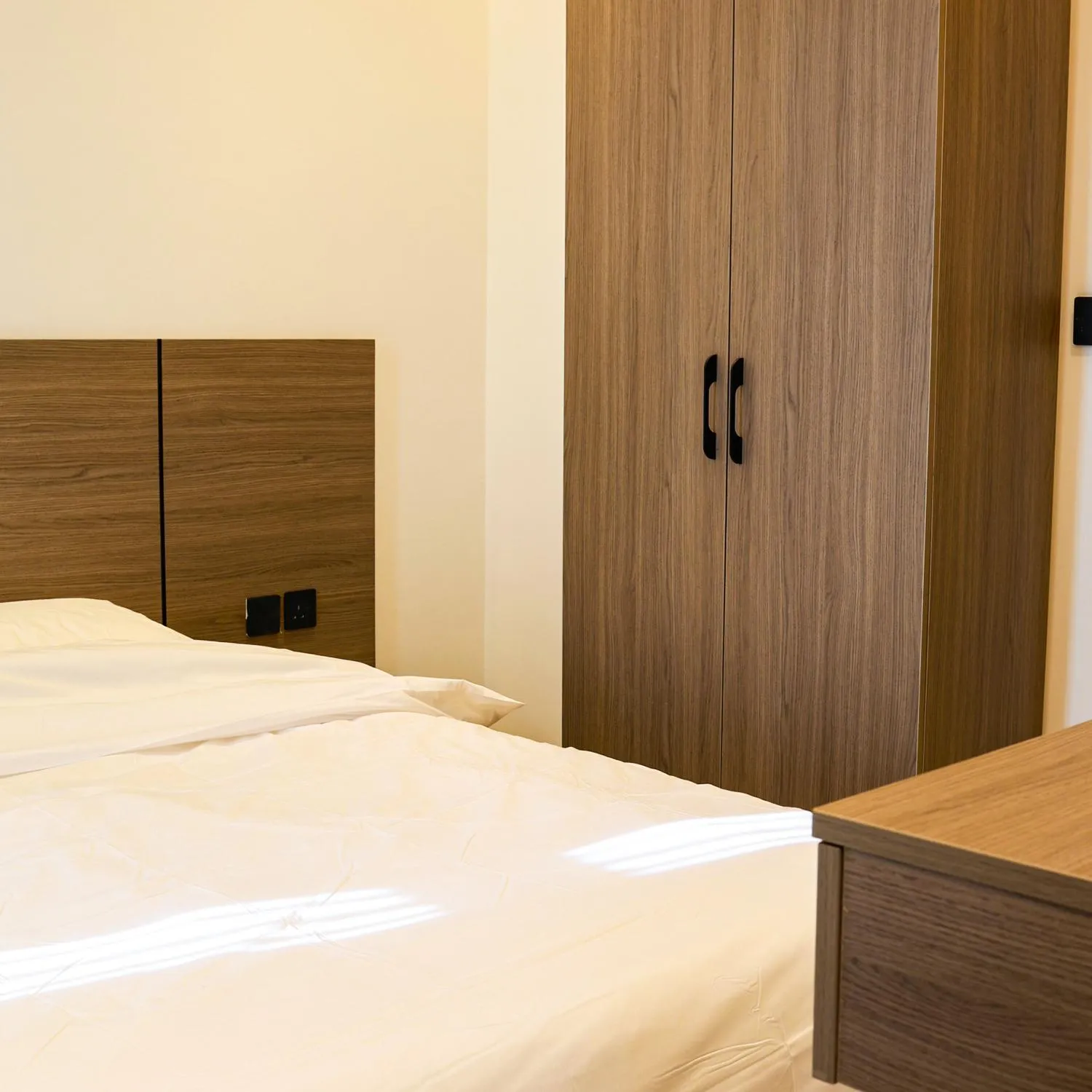 Bedroom, Bed in BHomed Shaab