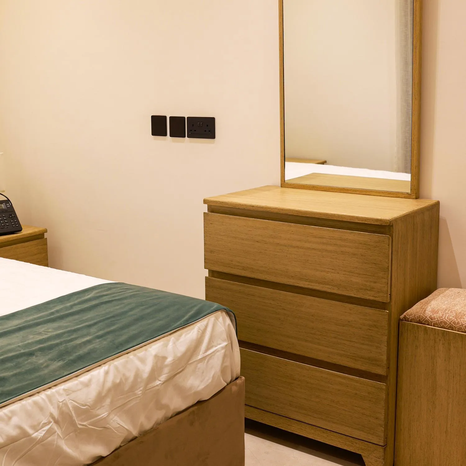 Bedroom, Bed in BHomed Shaab