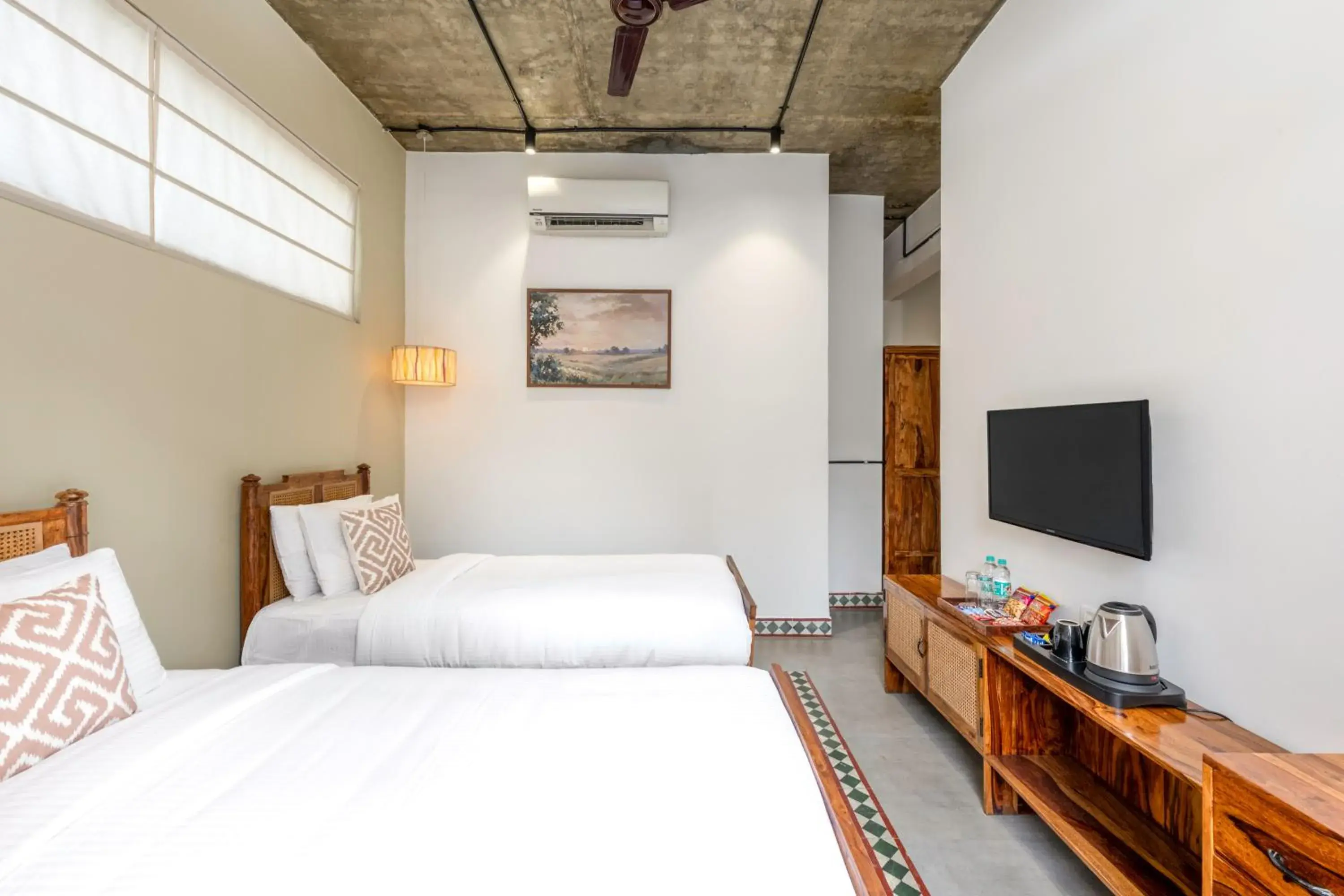 Deluxe Twin Room - single occupancy in Wandr Indiranagar, Bangalore Deluxe Twin Room - single occupancy in Wandr Indiranagar, Bangalore