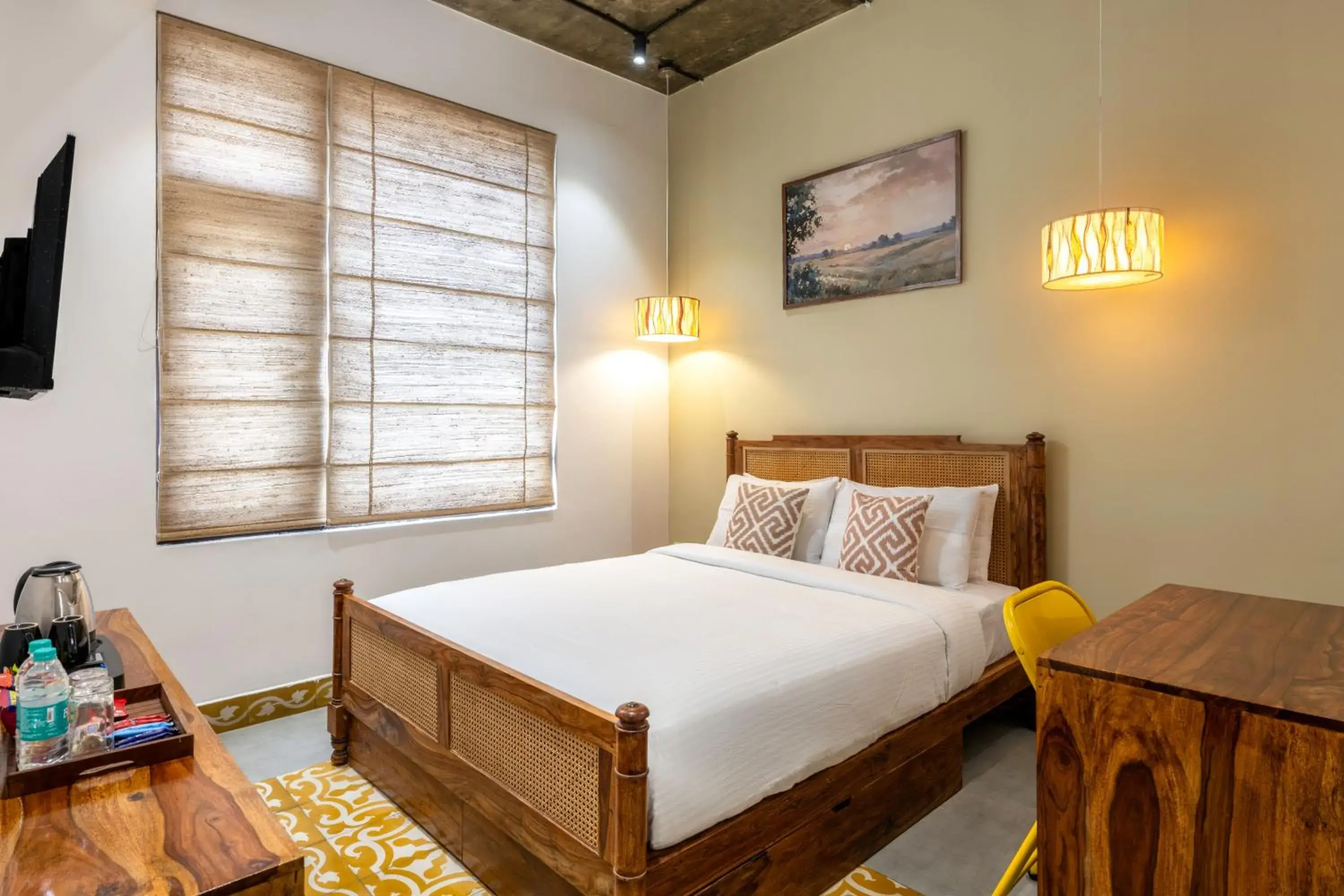 Deluxe Queen Room - single occupancy in Wandr Indiranagar, Bangalore Deluxe Queen Room - single occupancy in Wandr Indiranagar, Bangalore