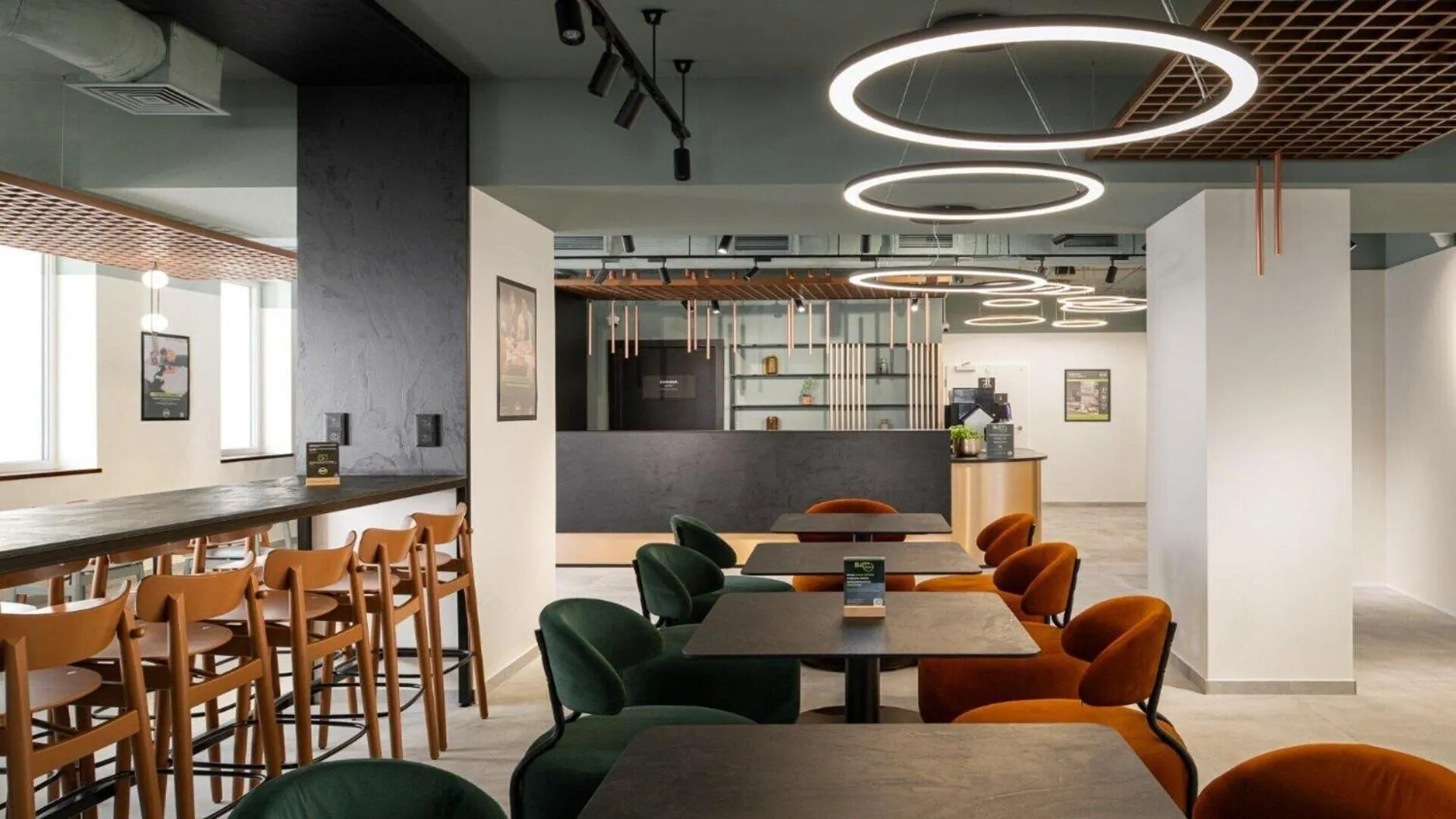 Lobby or reception in B&B HOTEL Leszno