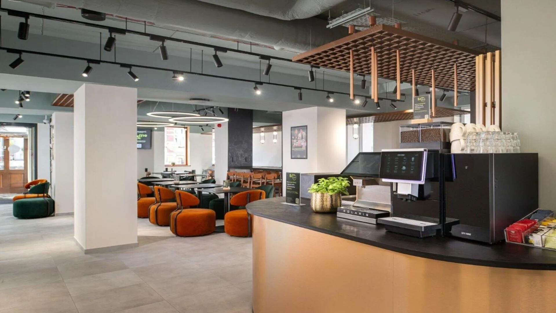 Lobby or reception in B&B HOTEL Leszno