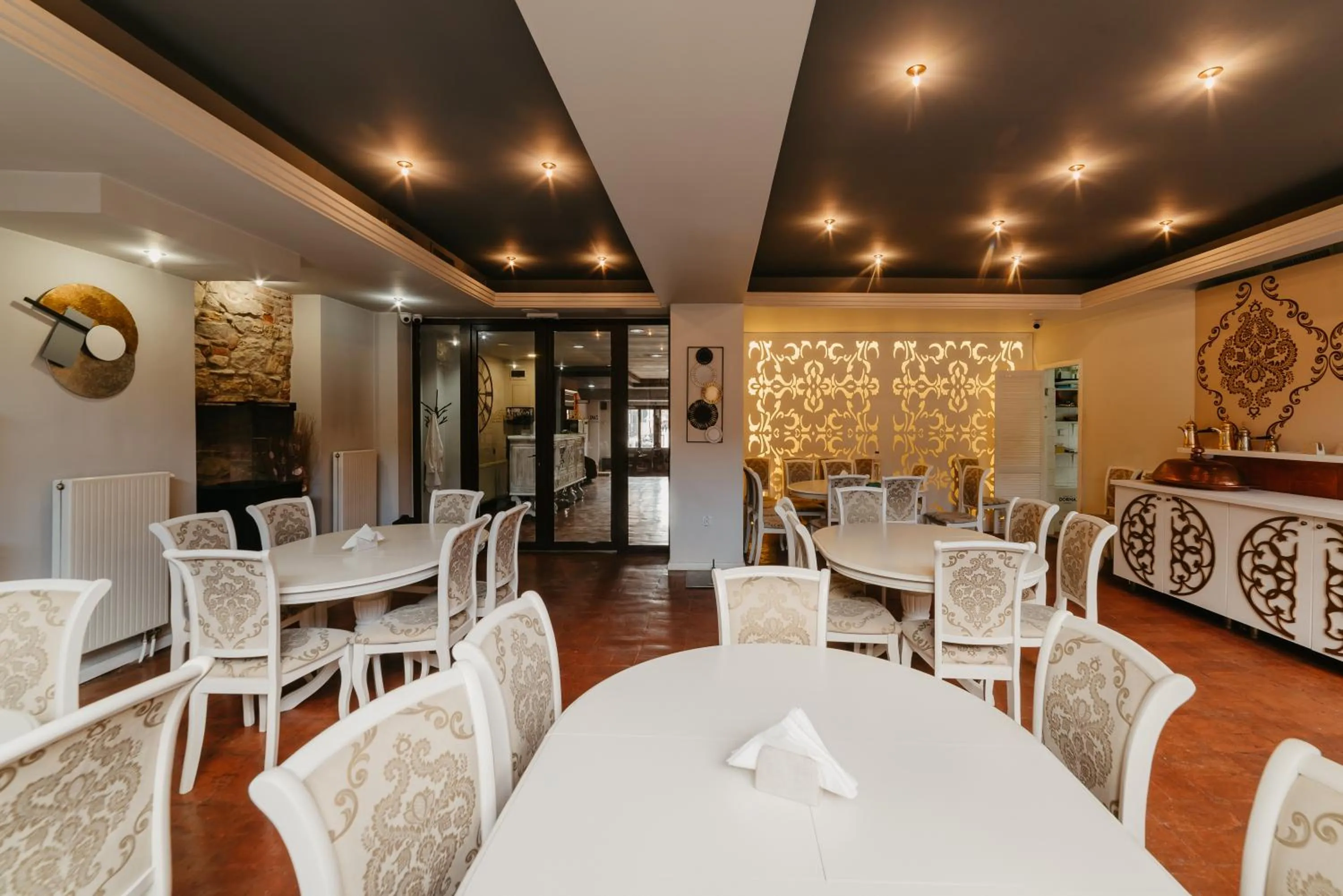 Restaurant/places to eat in Fullton Central