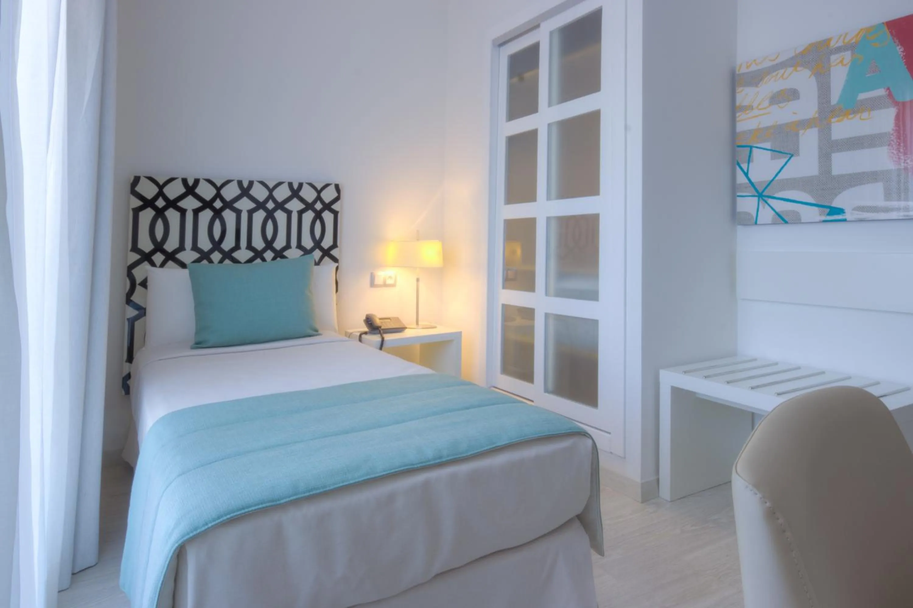 Photo of the whole room, Bed in Al Mandari Hôtel Tétouan