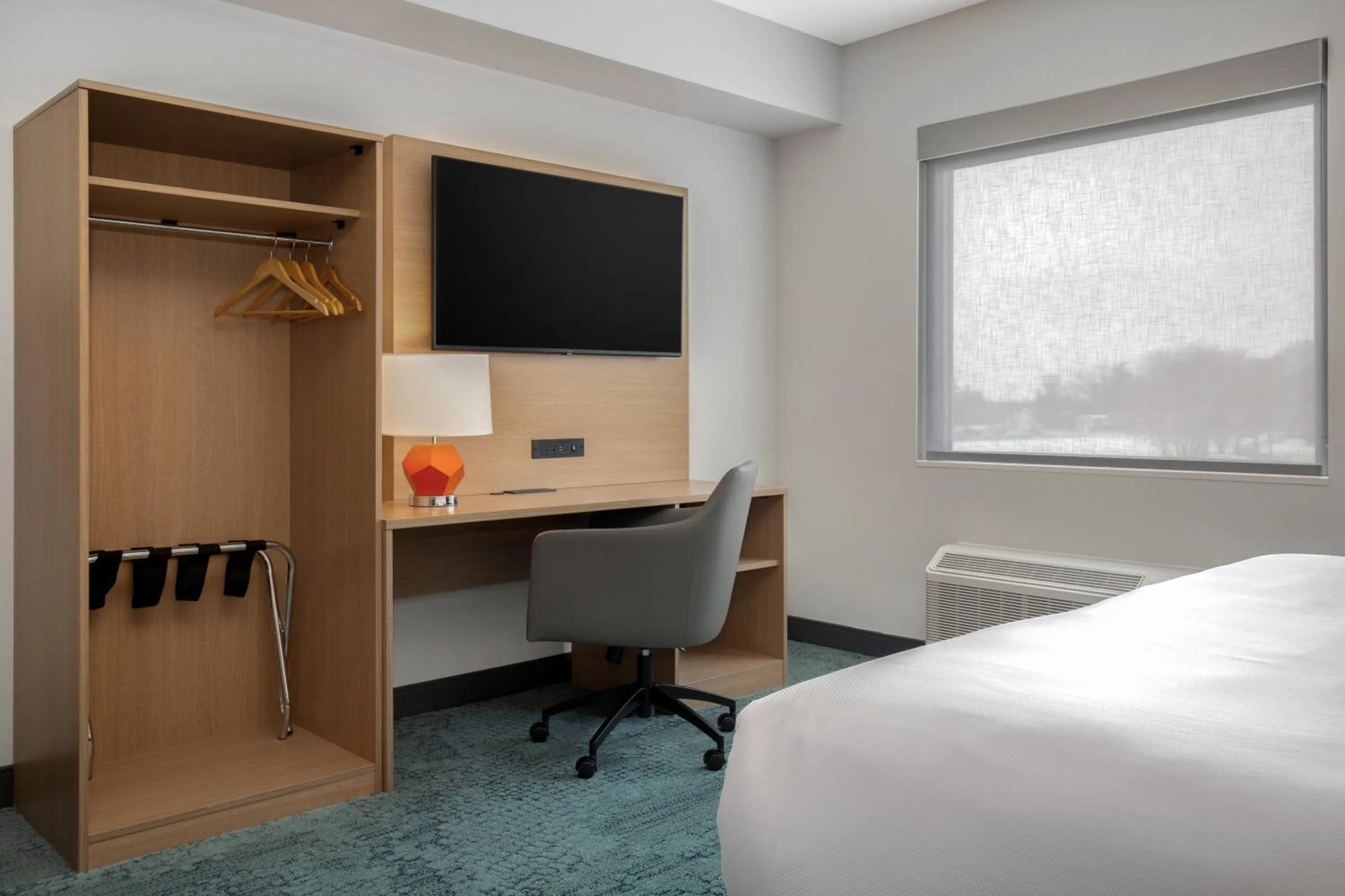 Bed in Quality Inn & Suites Prescott