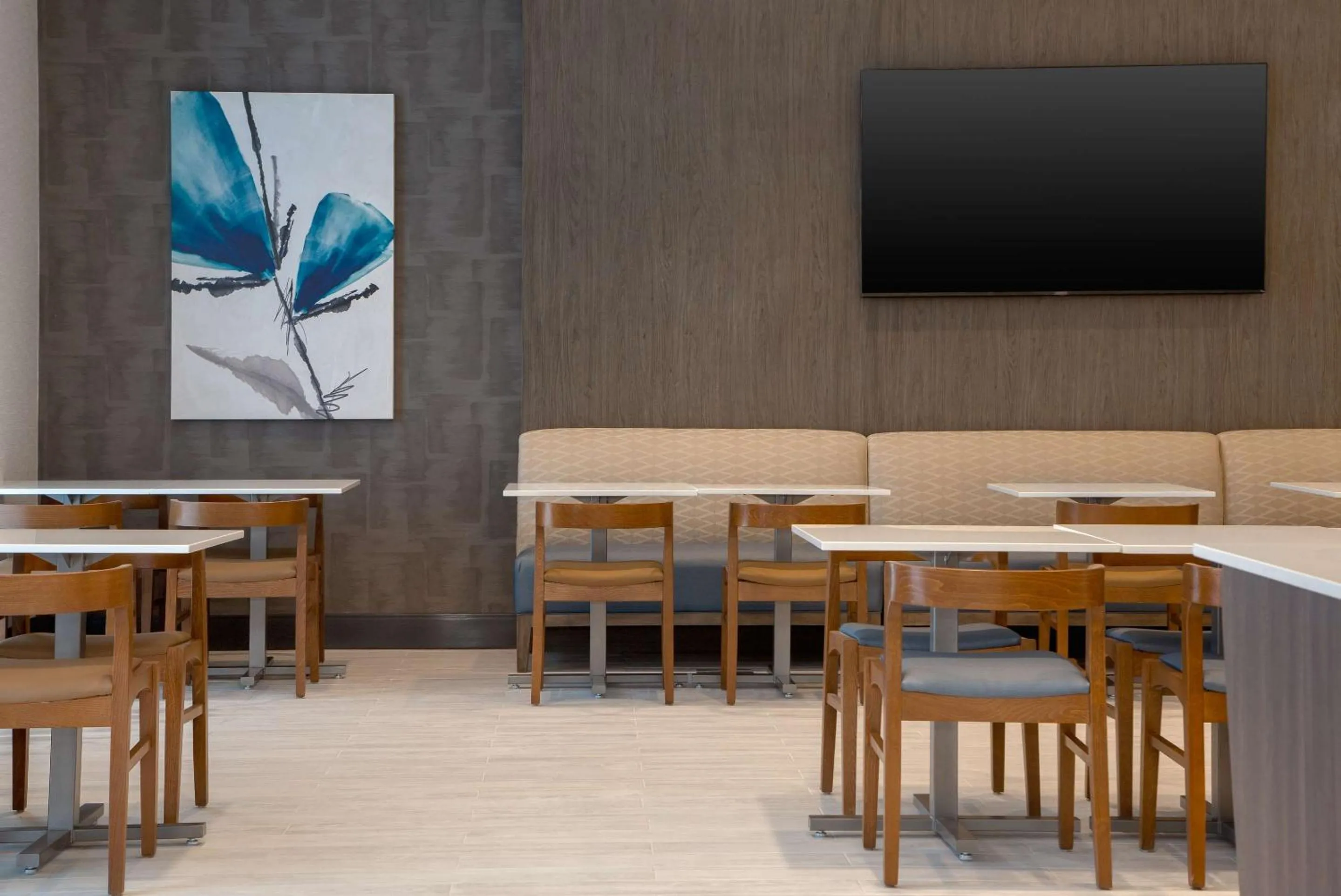 Breakfast in Quality Inn & Suites Prescott