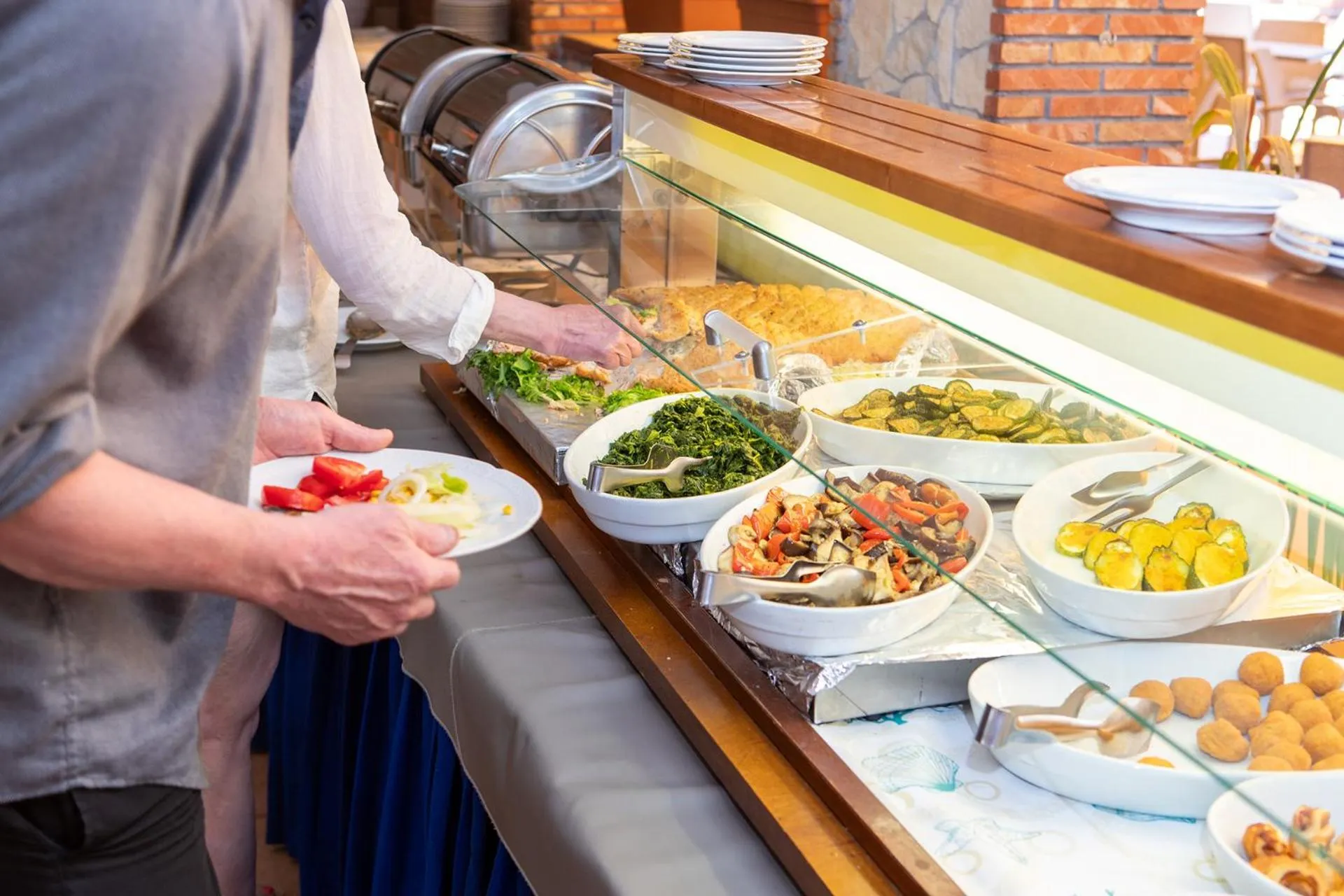 Restaurant/places to eat in Hotel Caesar Palace