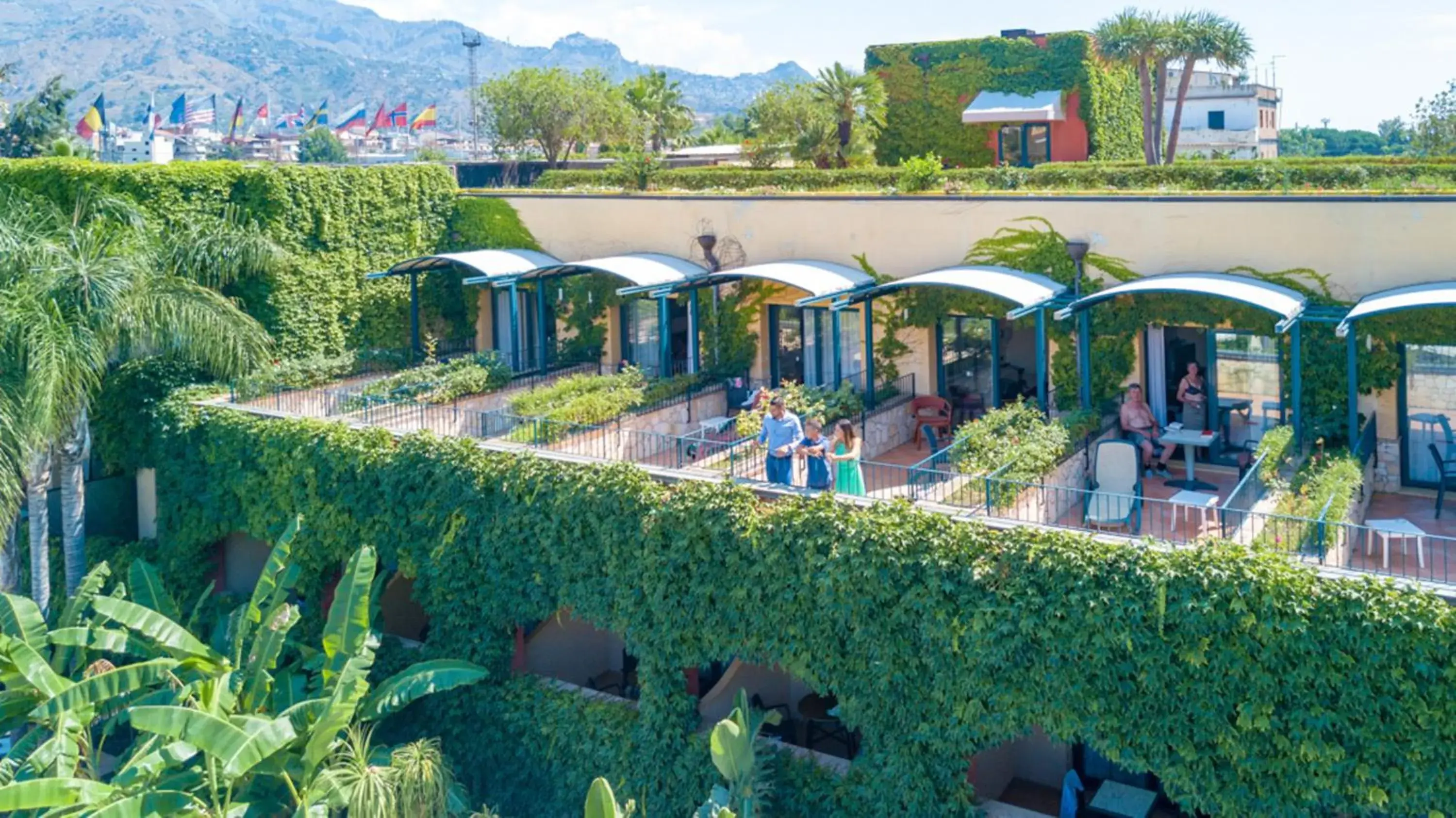 Deluxe Double or Twin Room with Balcony in Hotel Caesar Palace Deluxe Double or Twin Room with Balcony in Hotel Caesar Palace