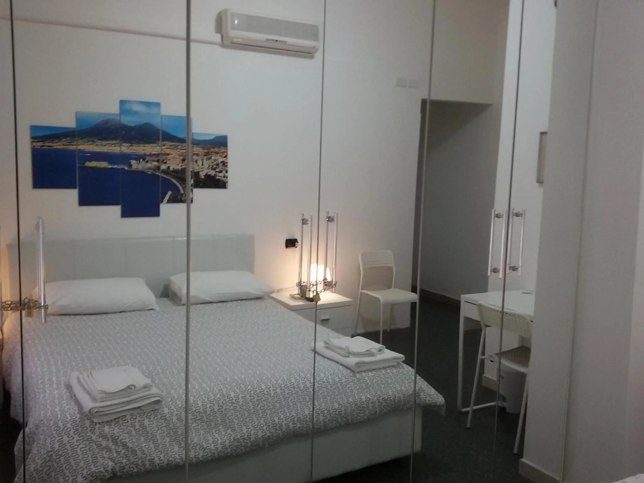 Bedroom, Bed in Ciro BED AND BREAKFAST la villetta