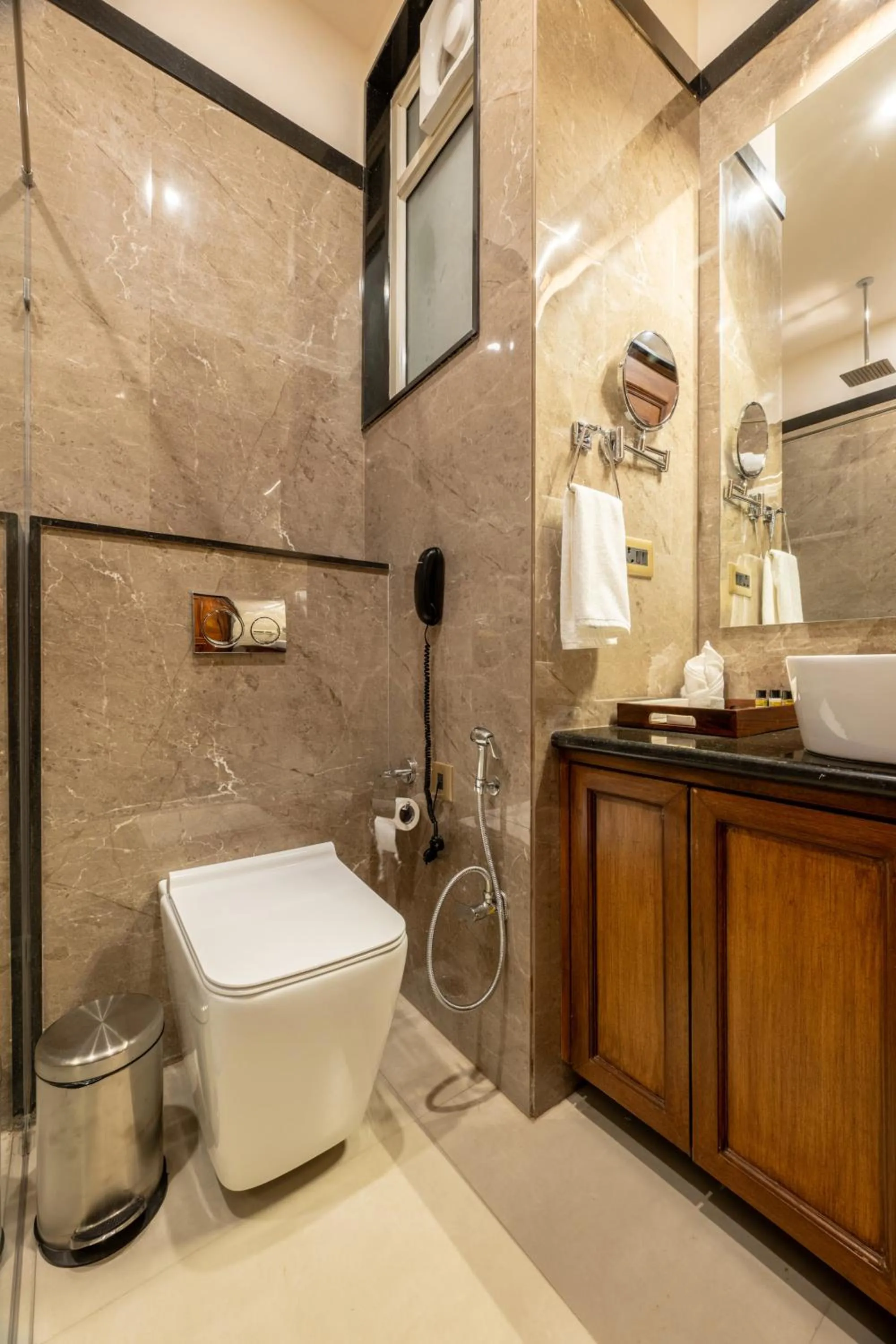 Shower in Brij Castle