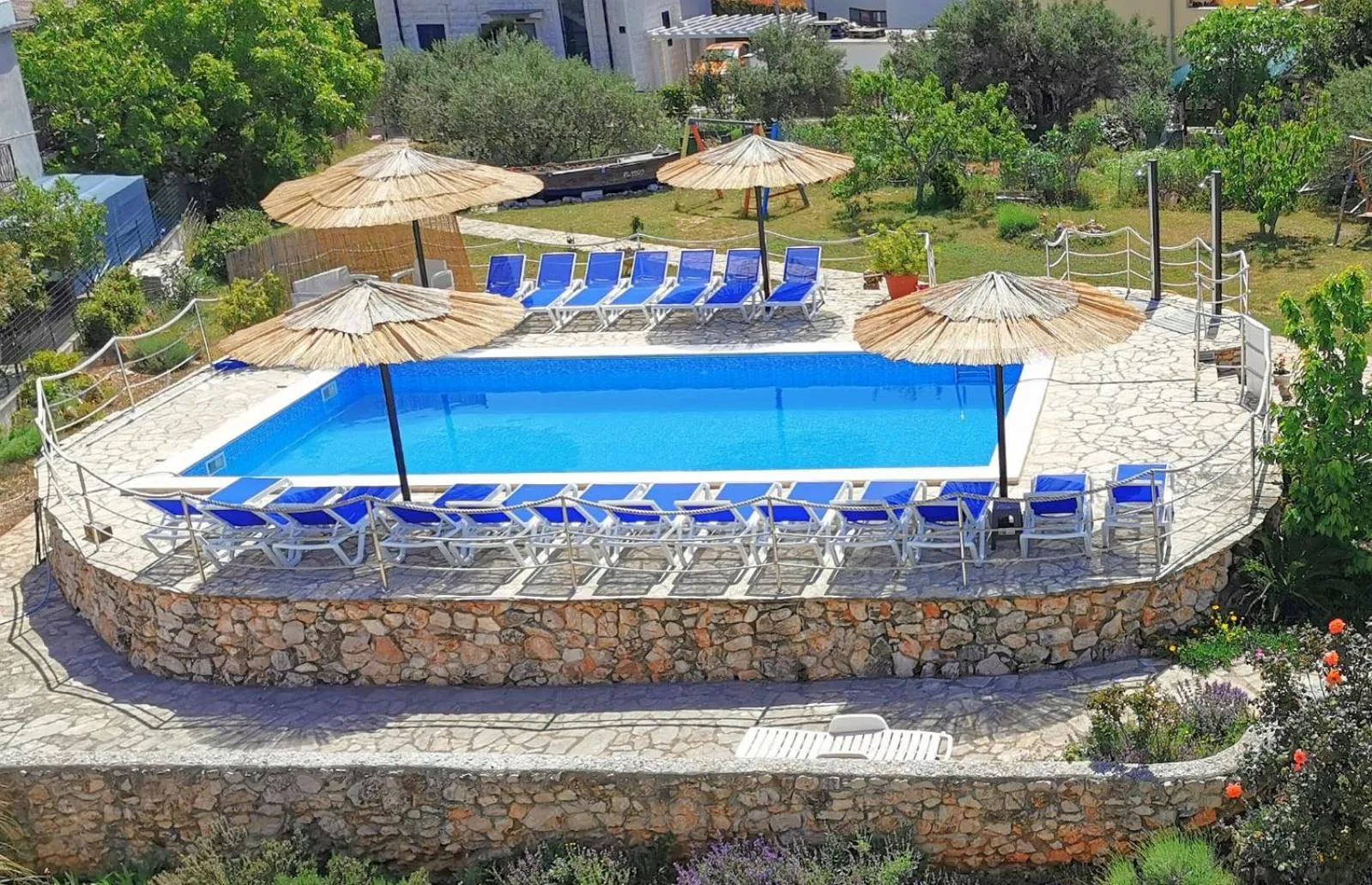 Pool view in Apartments CVITA Holiday