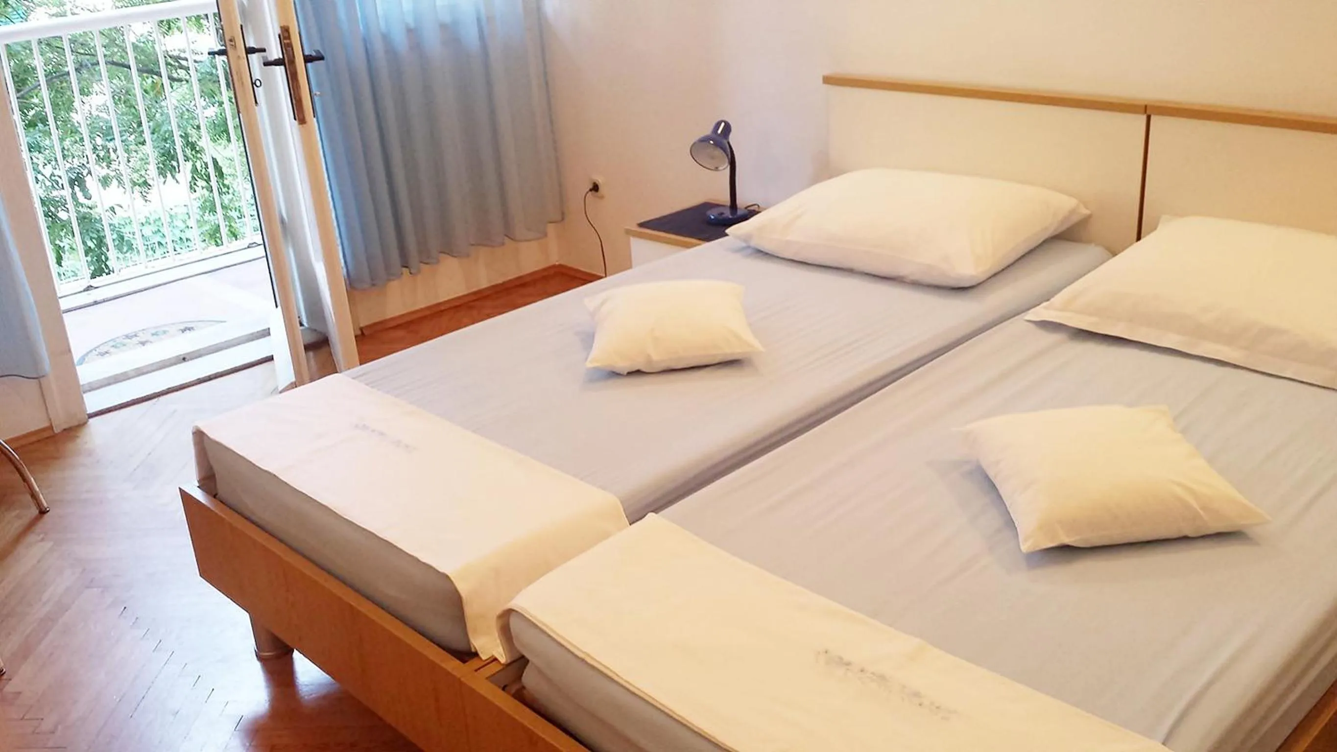 Bed in Klarina Apartments