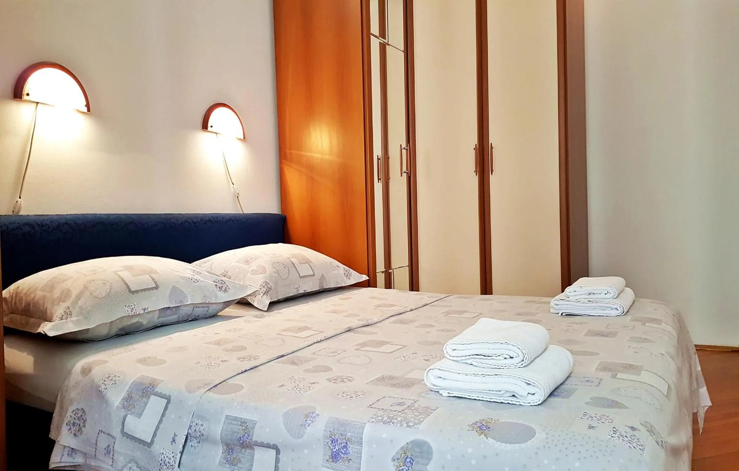 Bed in Klarina Apartments