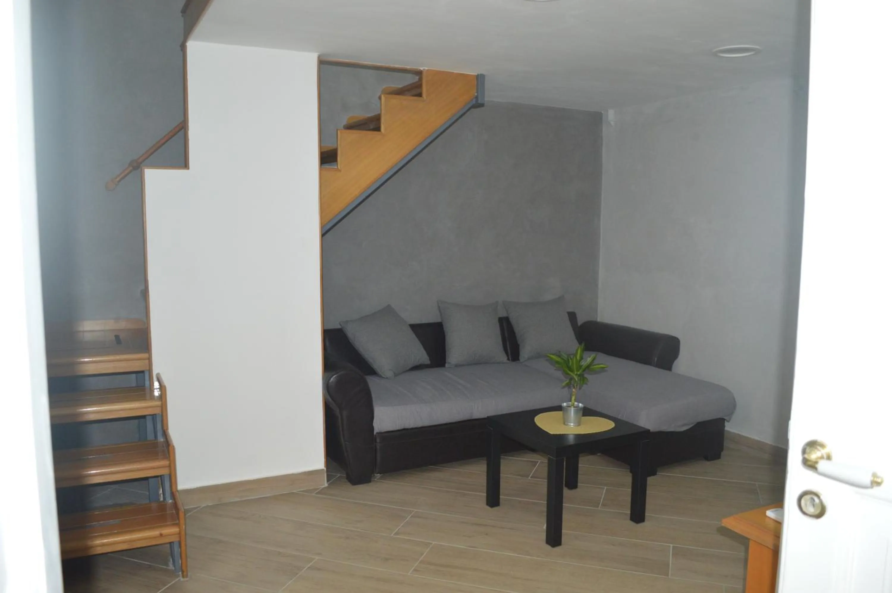 Seating area in Petros rooms&apartments