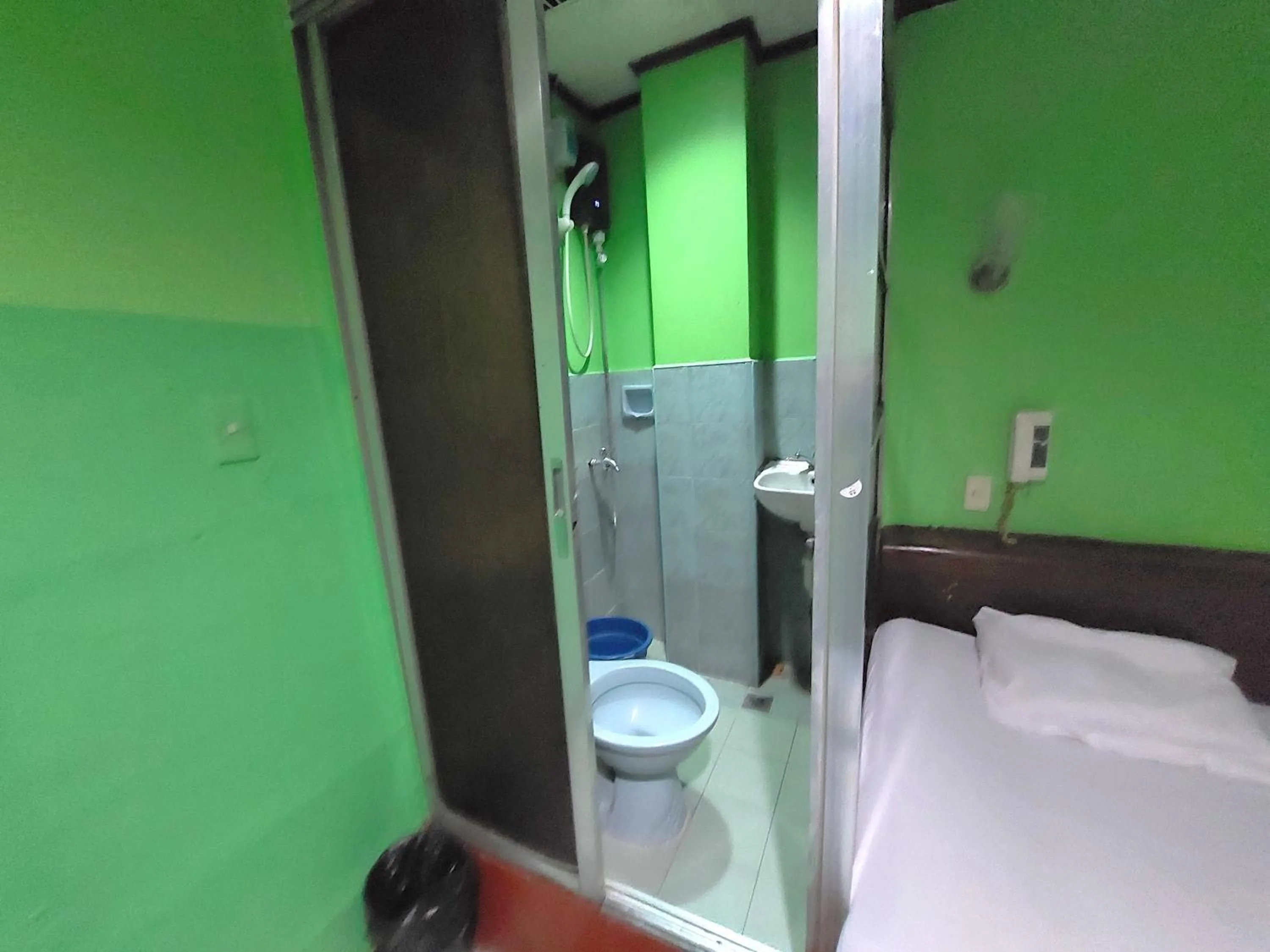 Bathroom in MCT Hotel