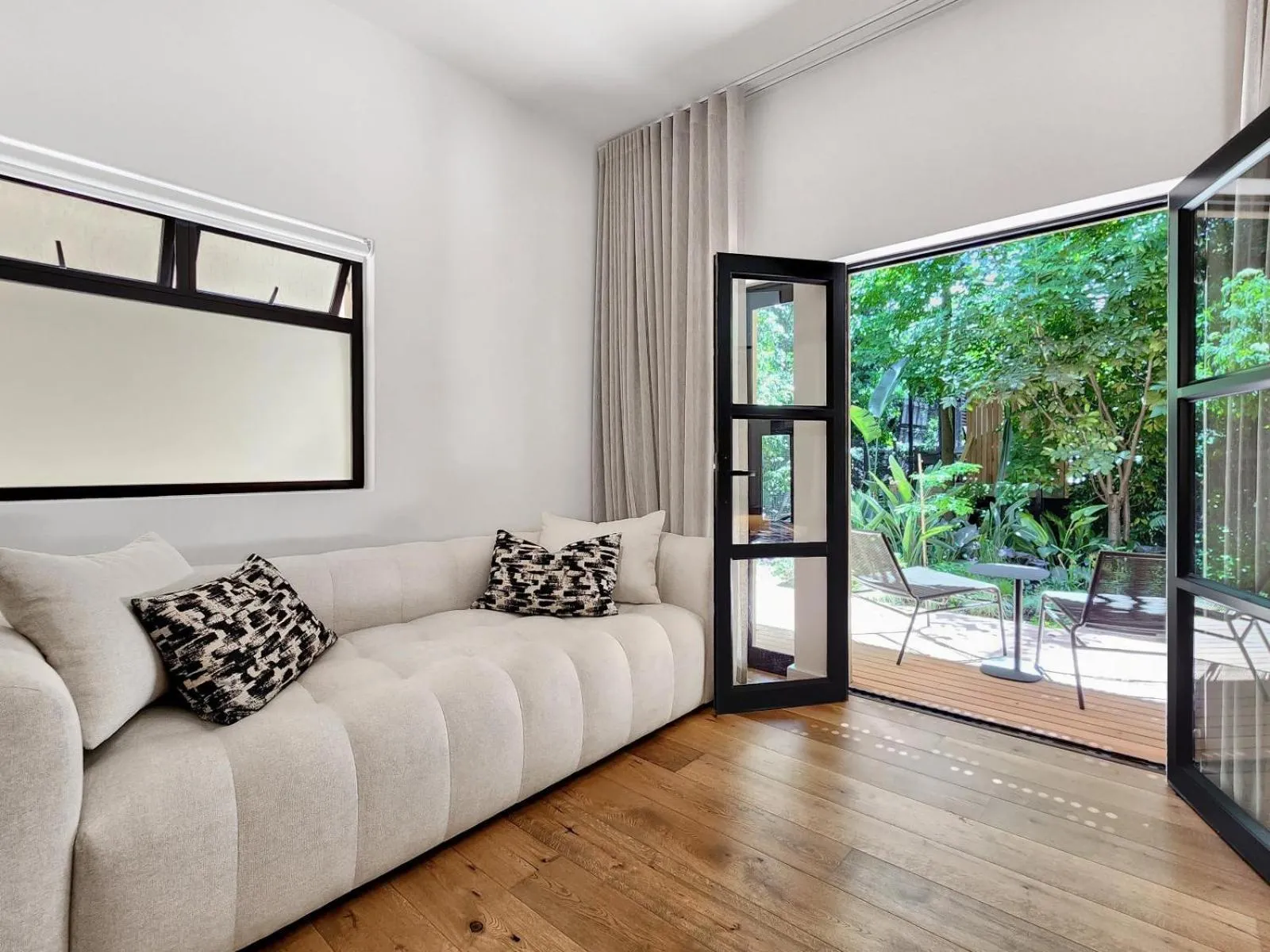 Garden view in Botany House Boutique Retreat