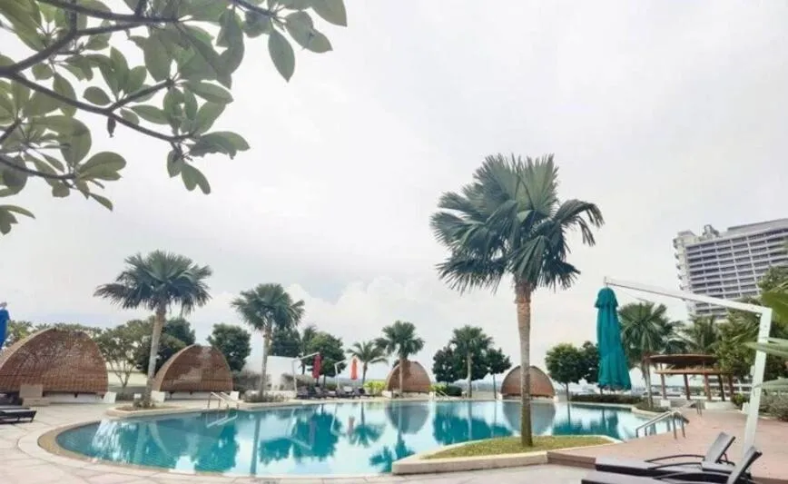 Almas Couple Urban Retreat Puteri Harbour BySTAY