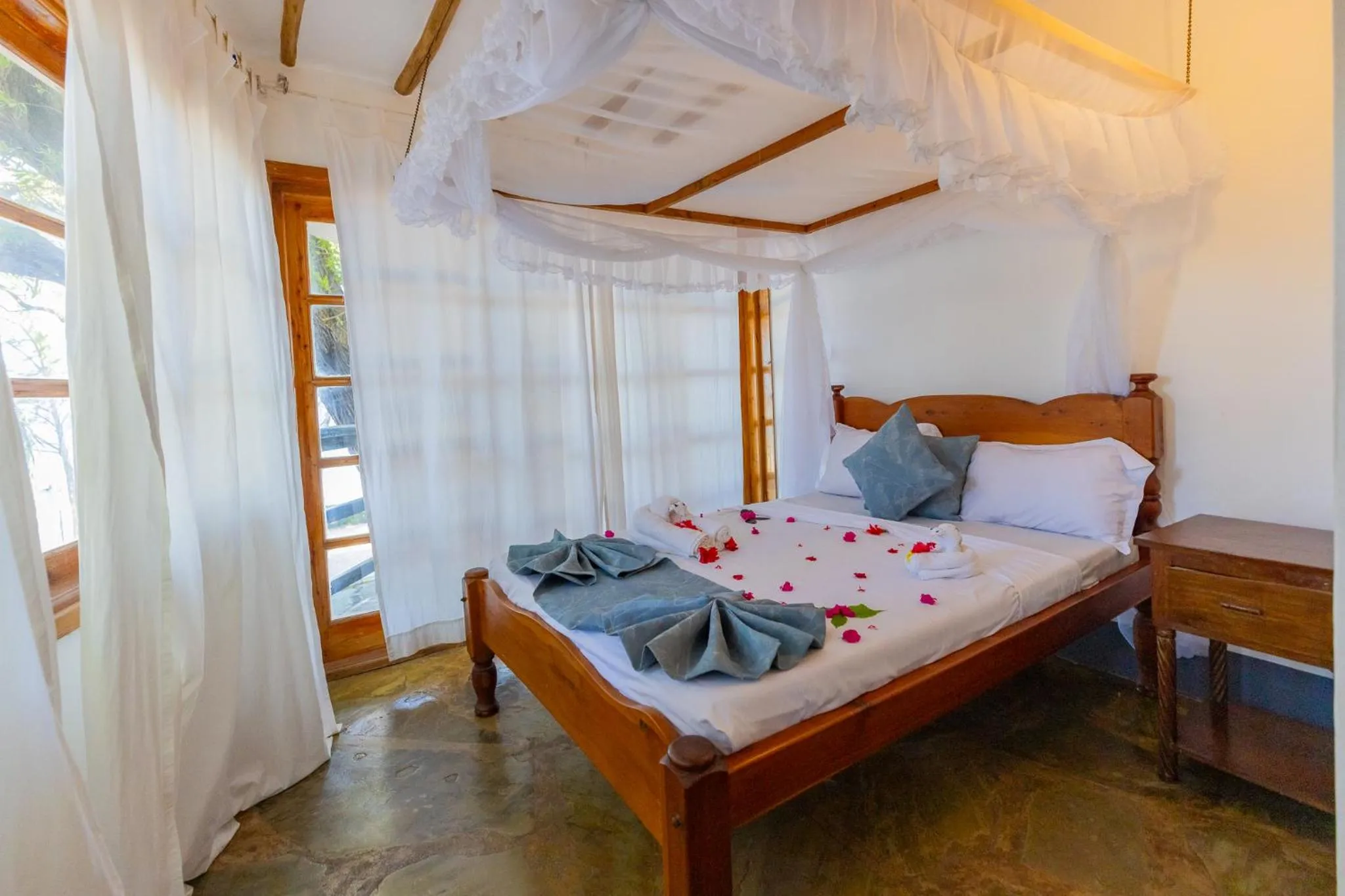 Bedroom, Bed in Silver Rock Boutique Resort by Mokawa - Hotel & Apartments