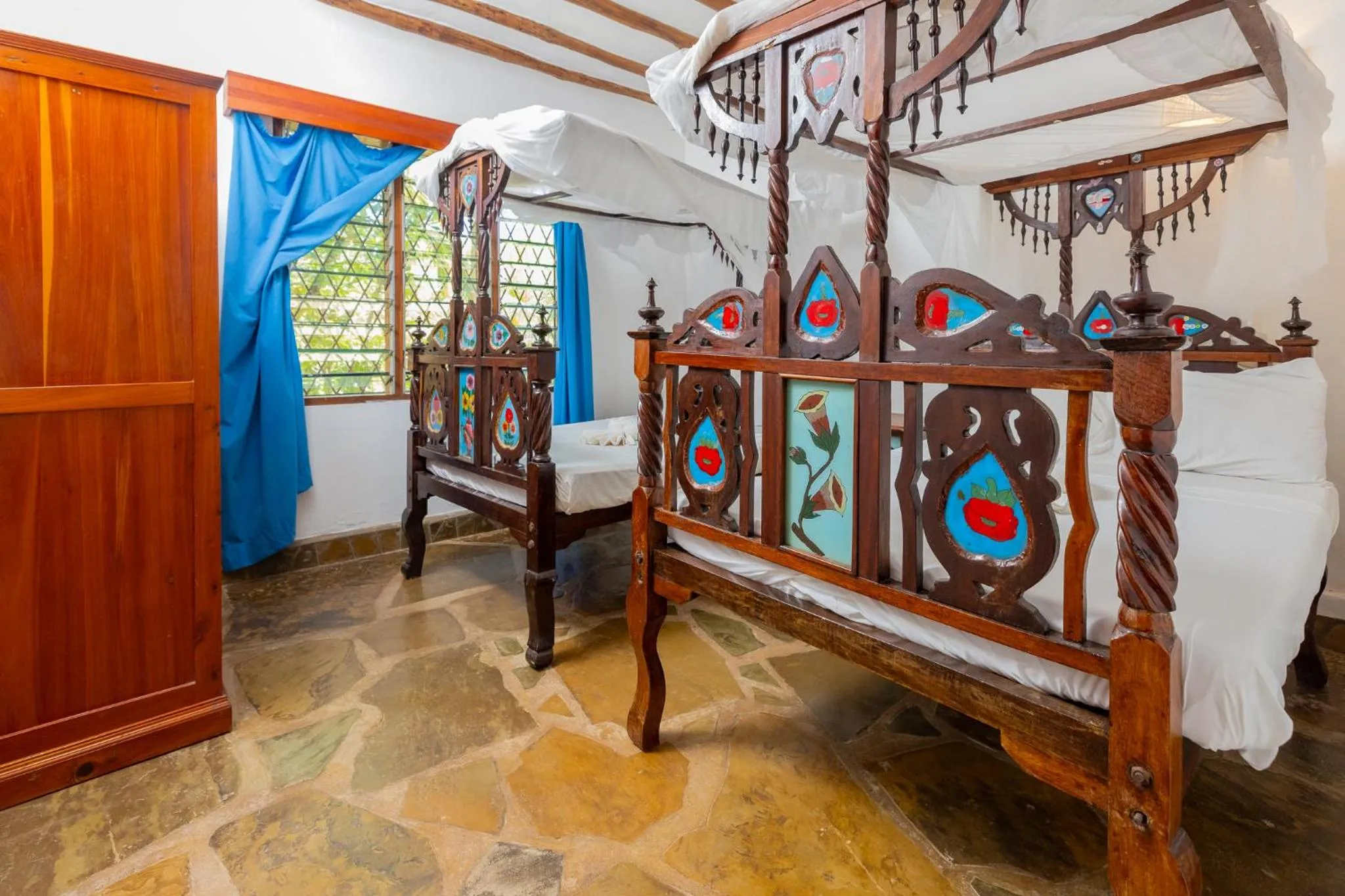 Bed in Silver Rock Boutique Resort by Mokawa - Hotel & Apartments