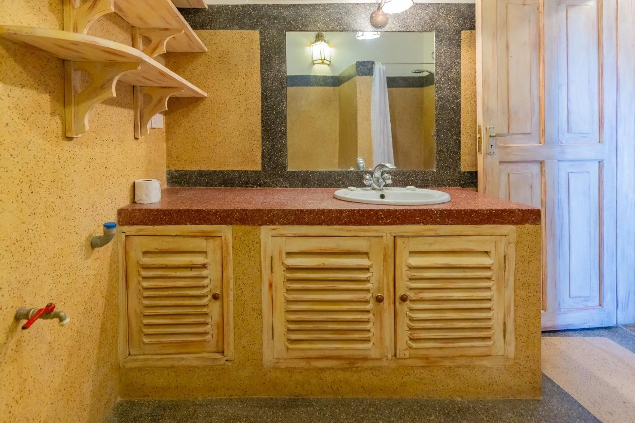 Bathroom in Silver Rock Boutique Resort by Mokawa - Hotel & Apartments