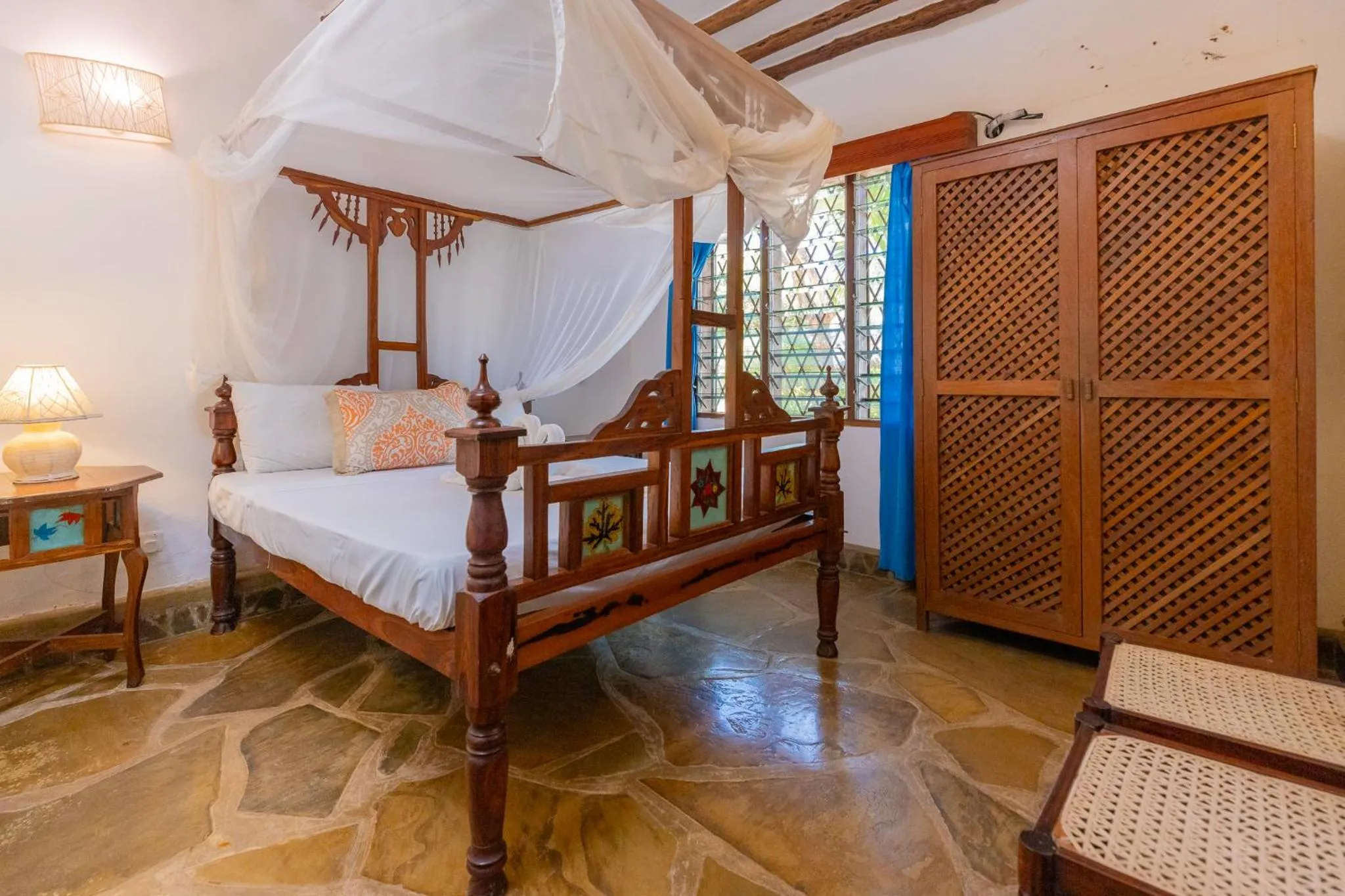 Bed in Silver Rock Boutique Resort by Mokawa - Hotel & Apartments