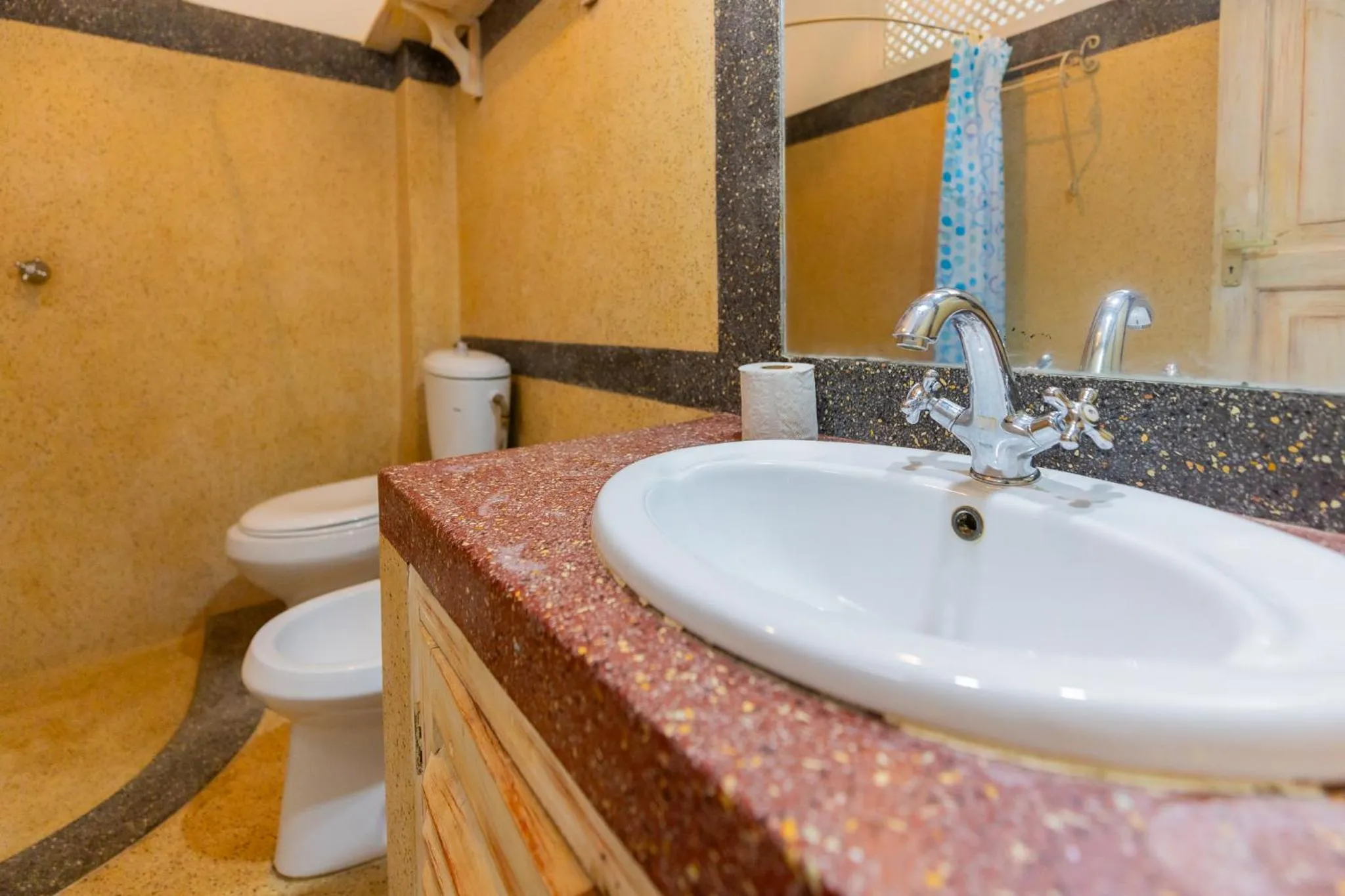 Toilet in Silver Rock Boutique Resort by Mokawa - Hotel & Apartments