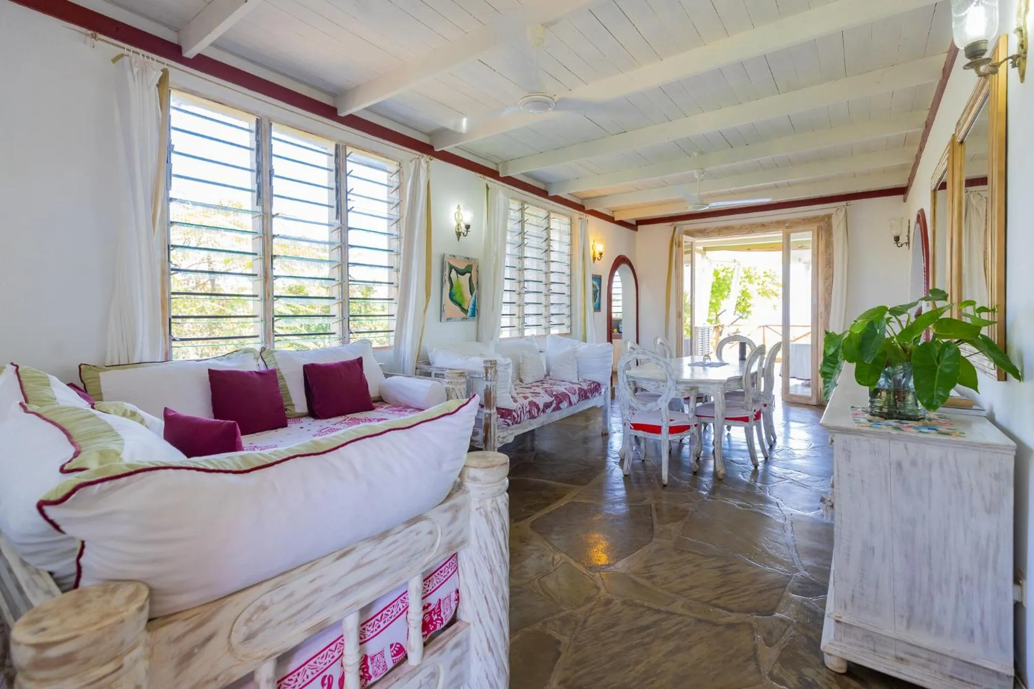 Property building in Silver Rock Boutique Resort by Mokawa - Hotel & Apartments