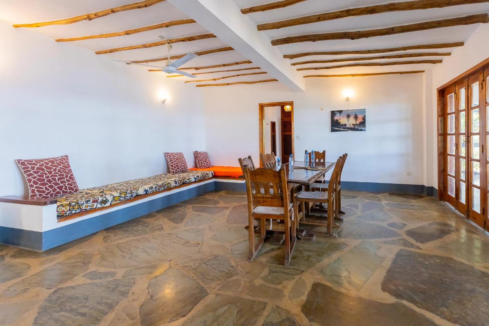 Dining area in Silver Rock Boutique Resort by Mokawa - Hotel & Apartments