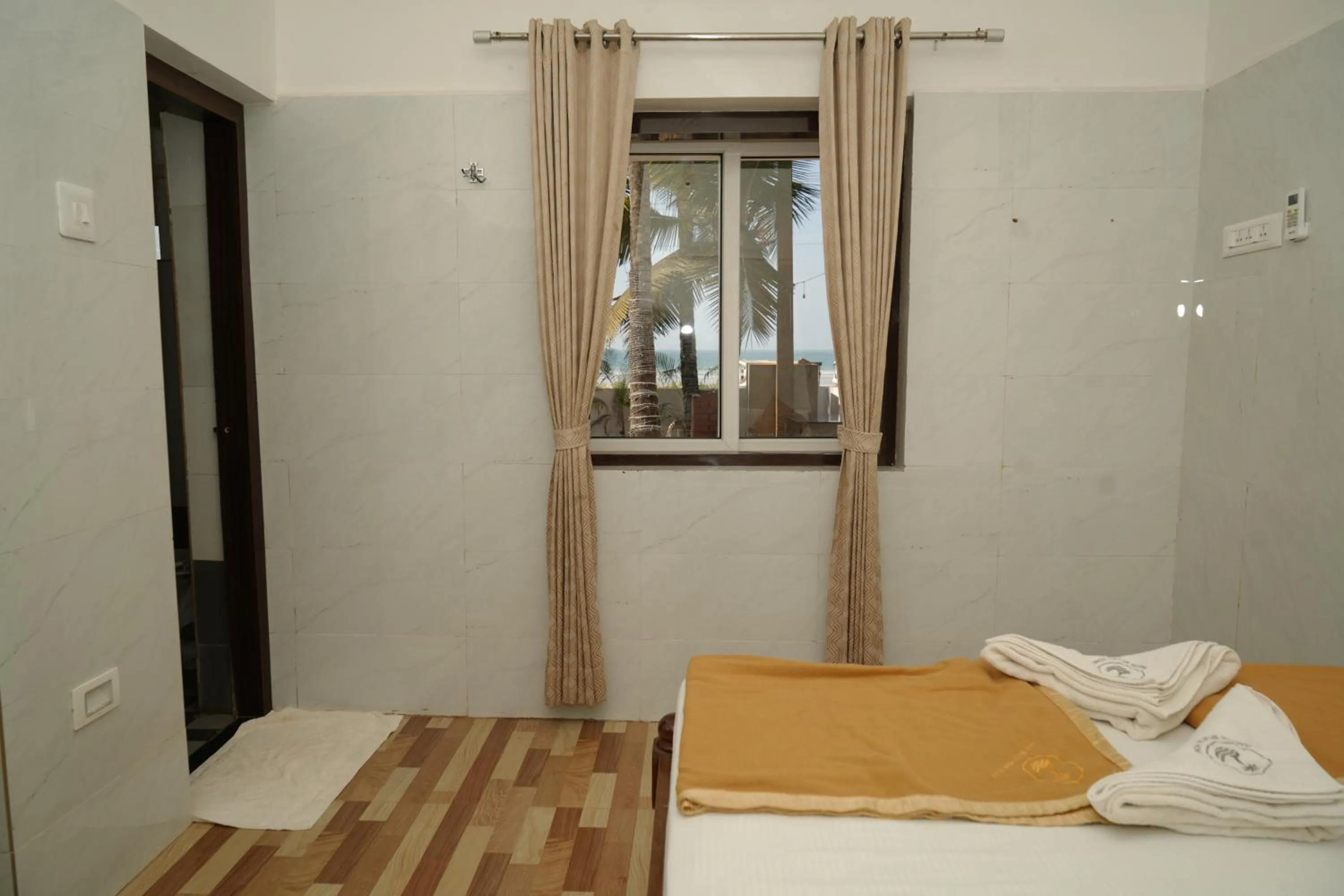 Bed in Amani Beach Homestay